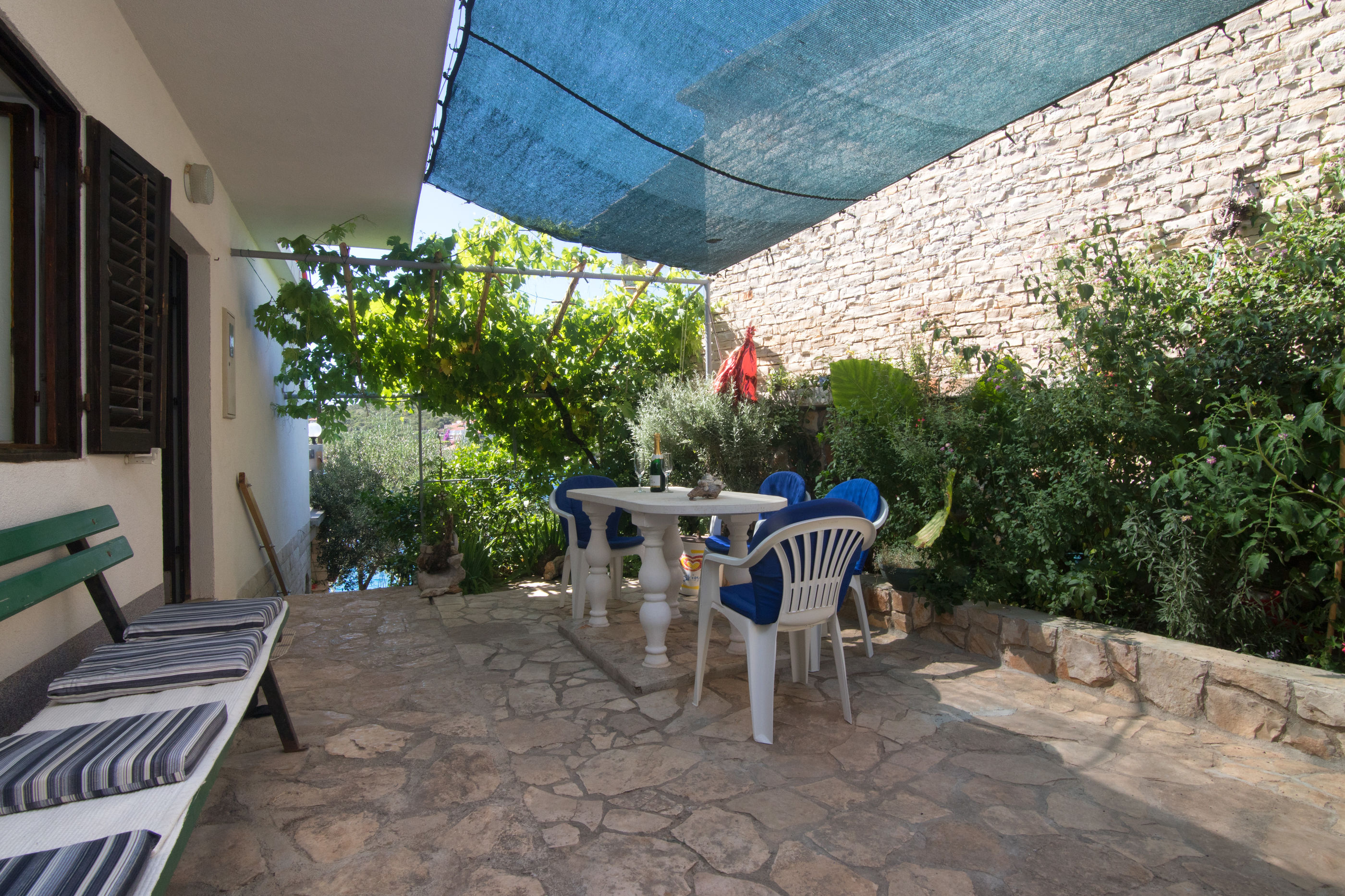 Apartment Sanka 46881-A1