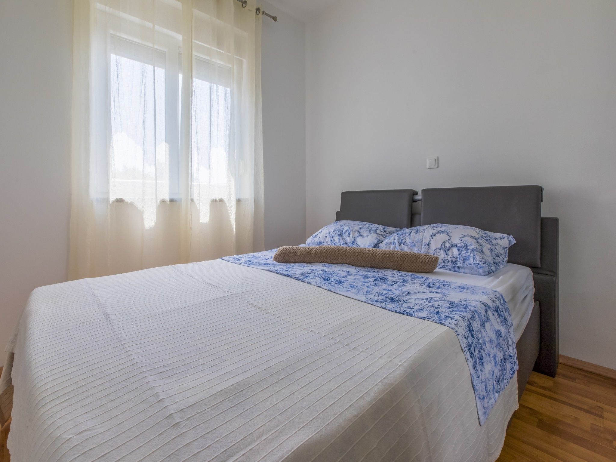 Apartment Cherry 62925-A1
