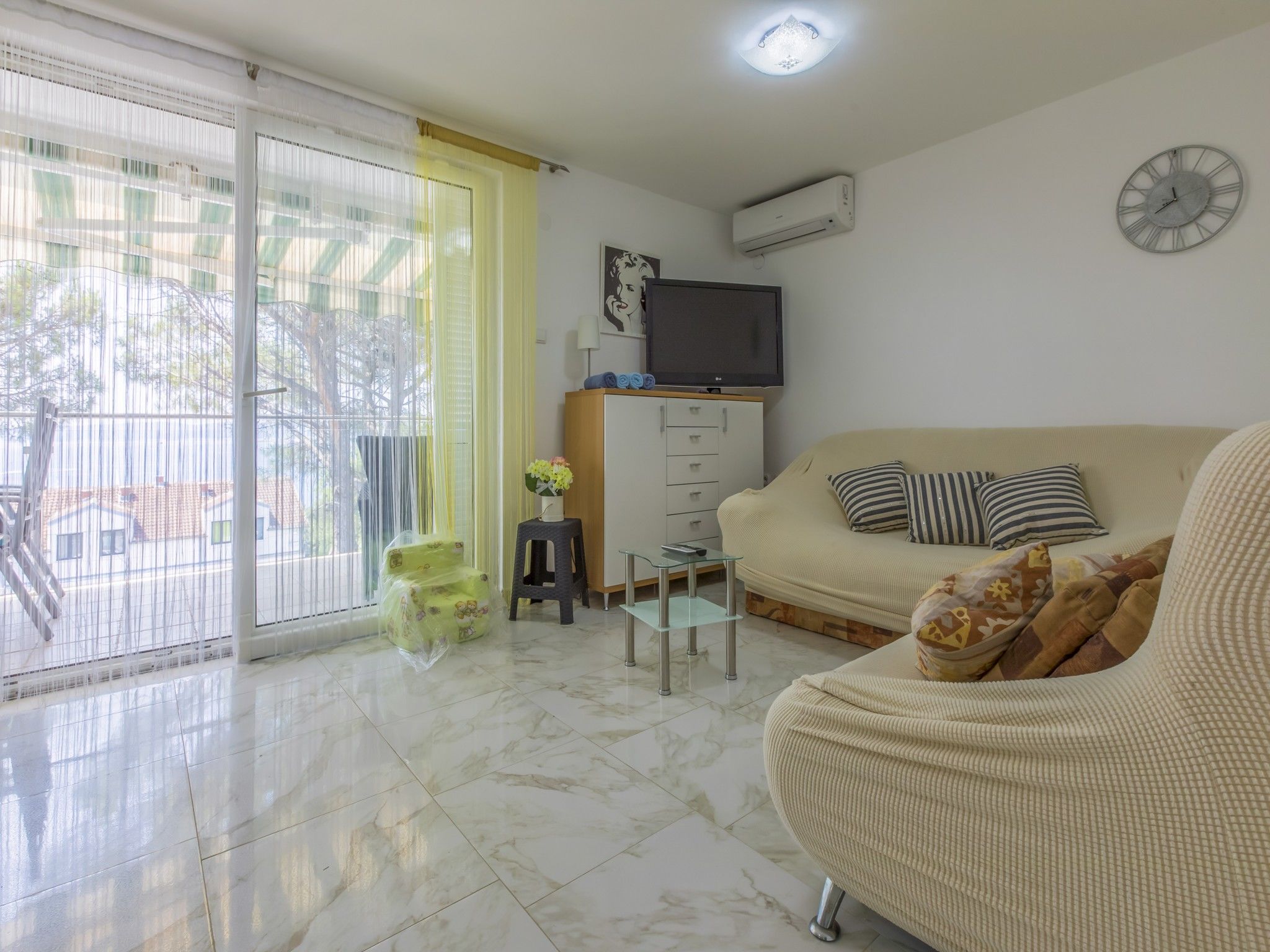 Apartment Cherry 2 62926-A1