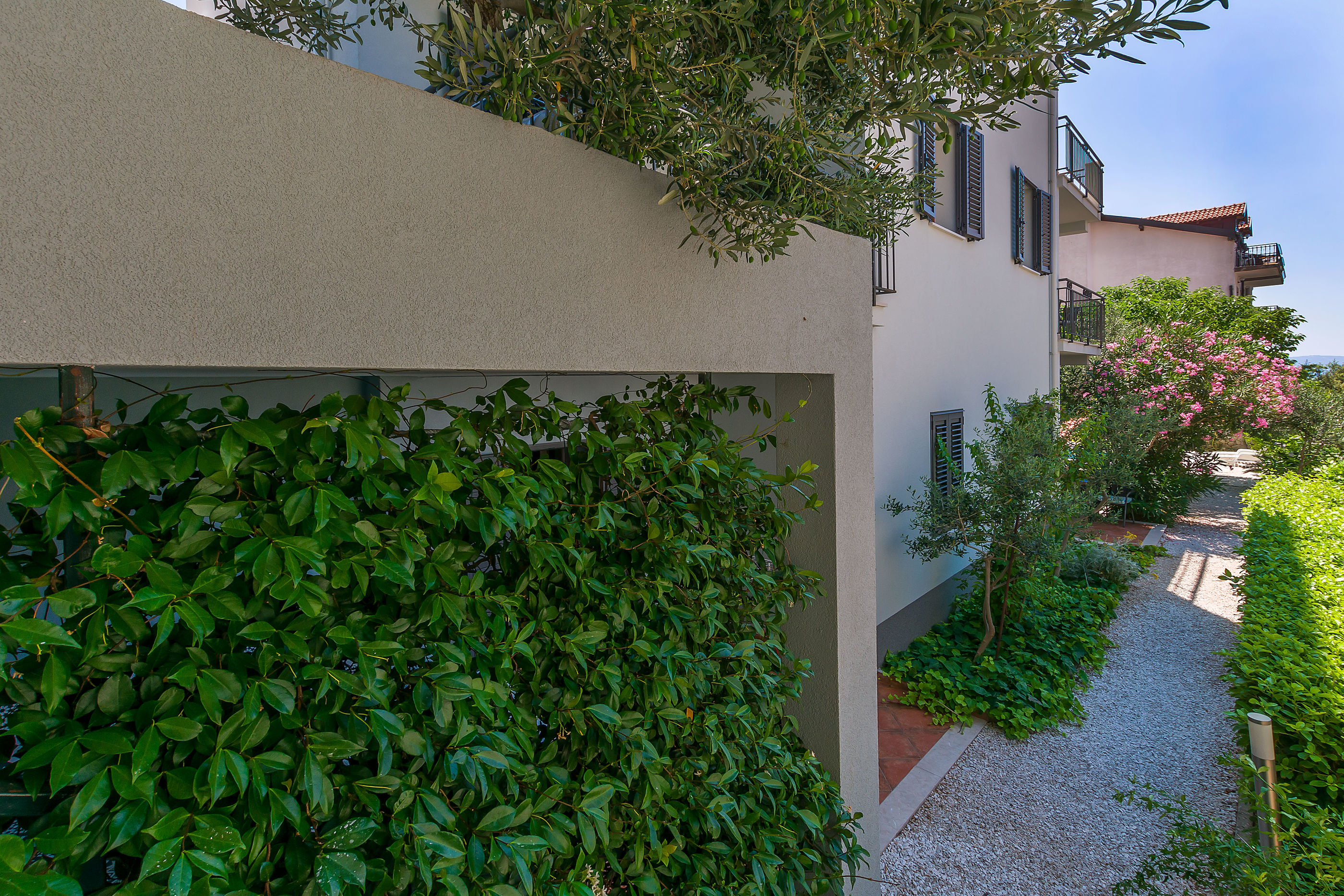 Apartments Ljiljana 71381-A4