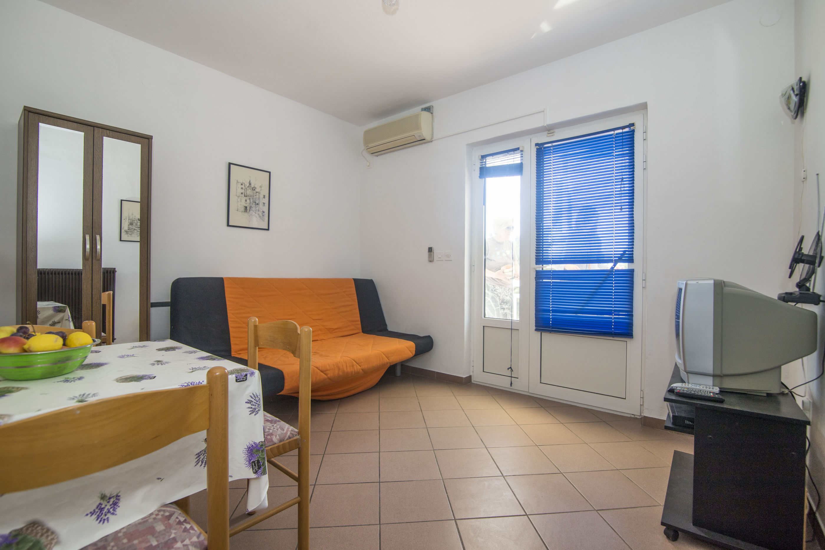 Apartments and Rooms Nikol 67161-A2