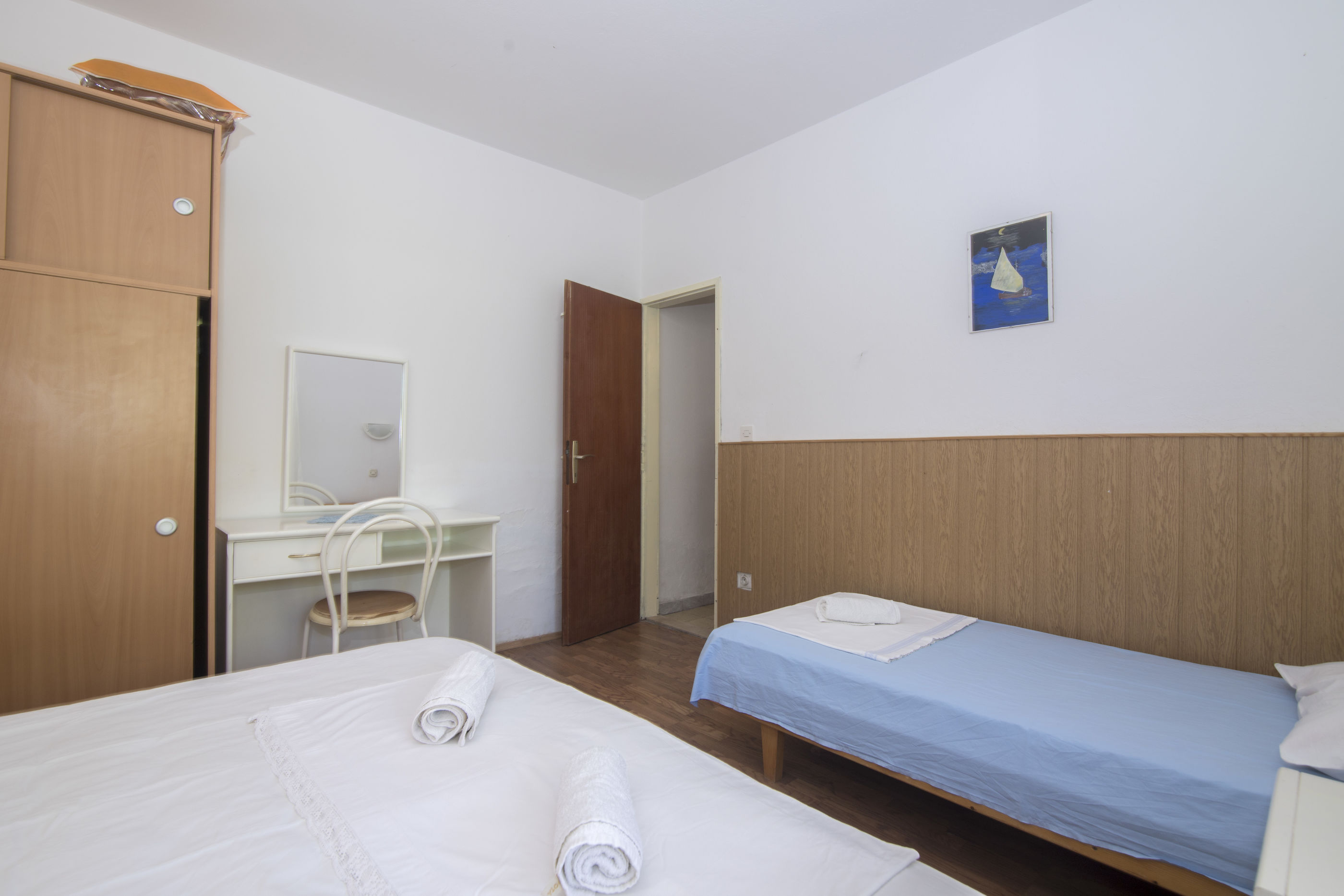 Apartments Tonin 18771-A1