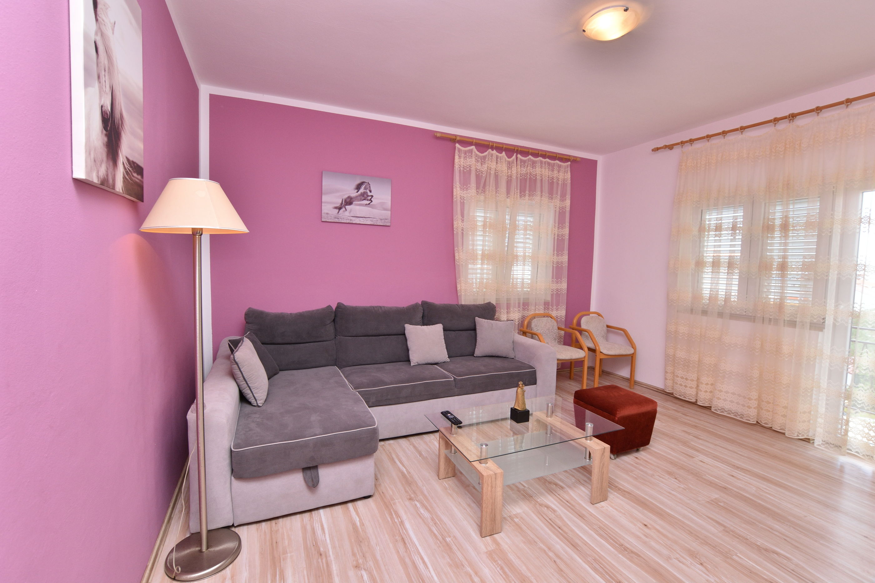 Apartments Jere Proto 15481-A2