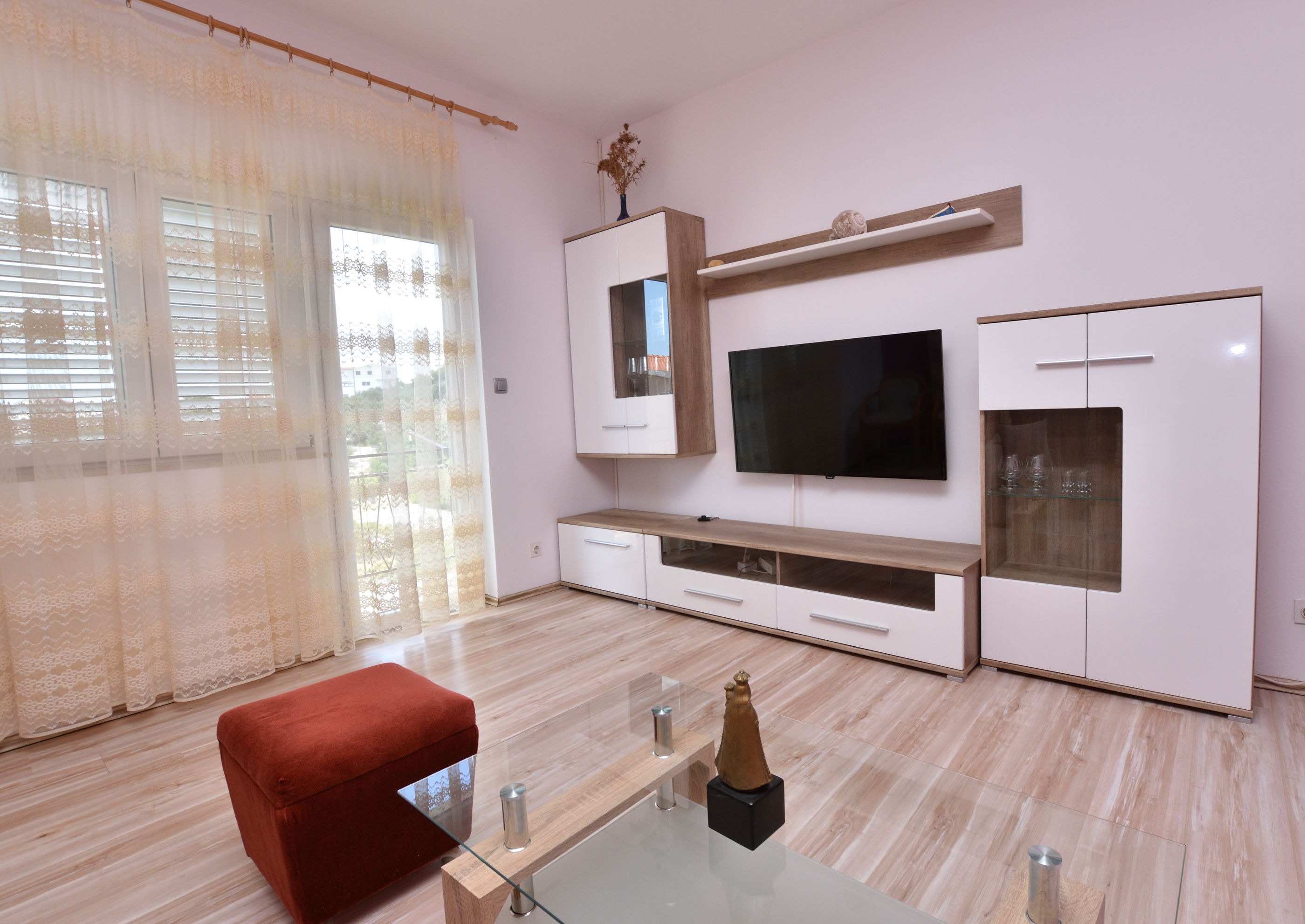 Apartments Jere Proto 15481-A2