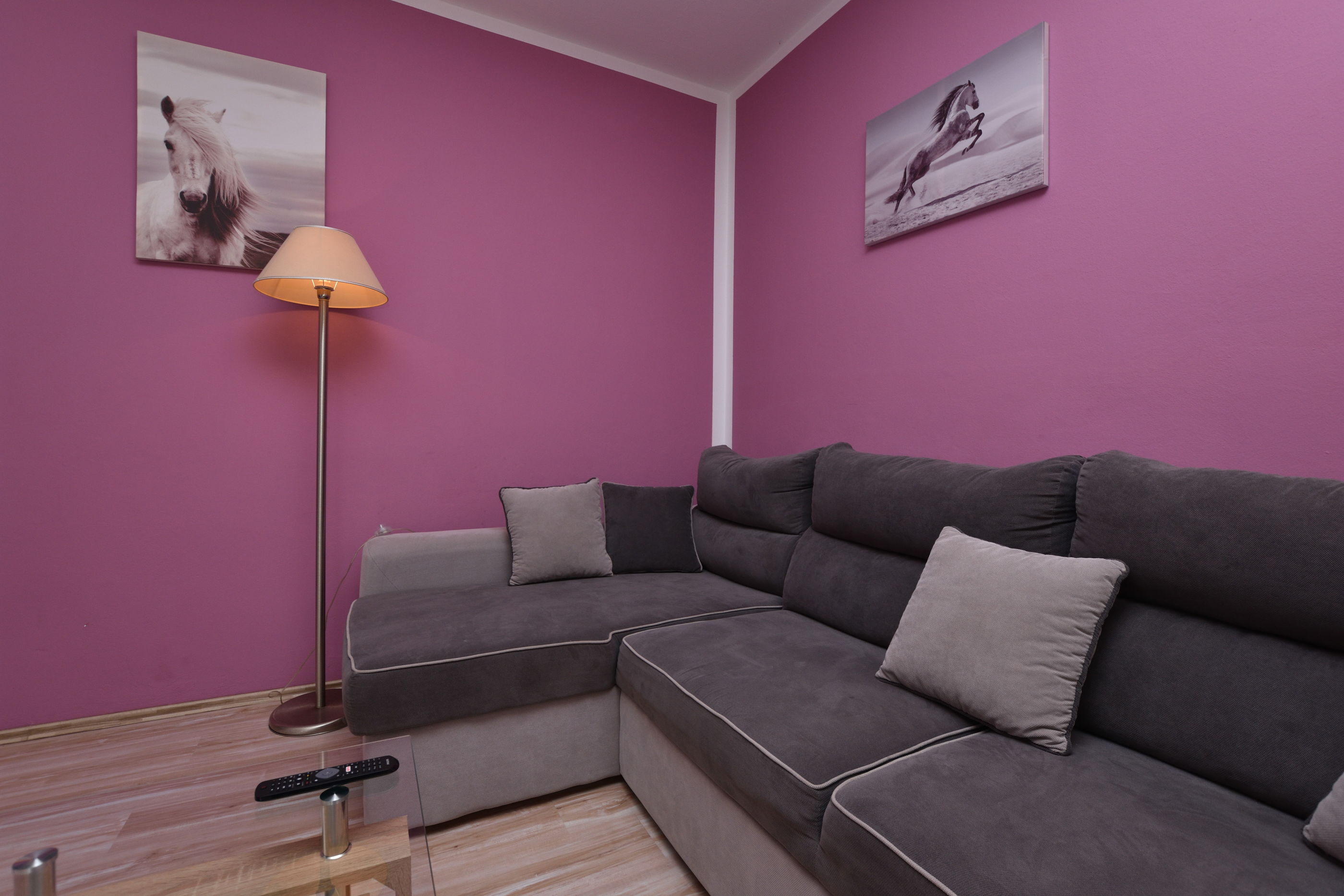 Apartments Jere Proto 15481-A2