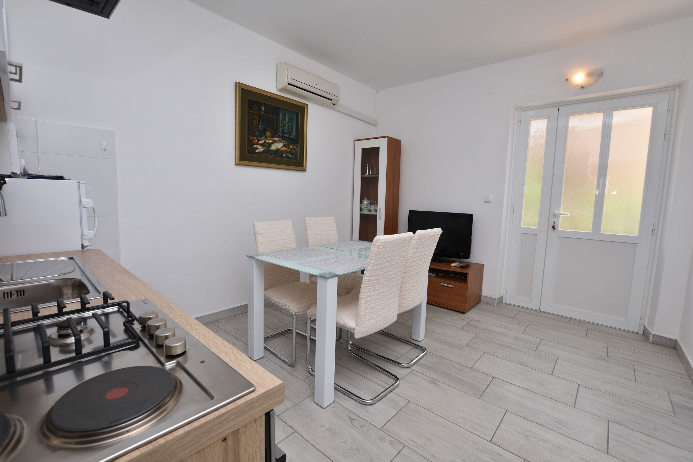 Apartments Jere Proto 15481-A1