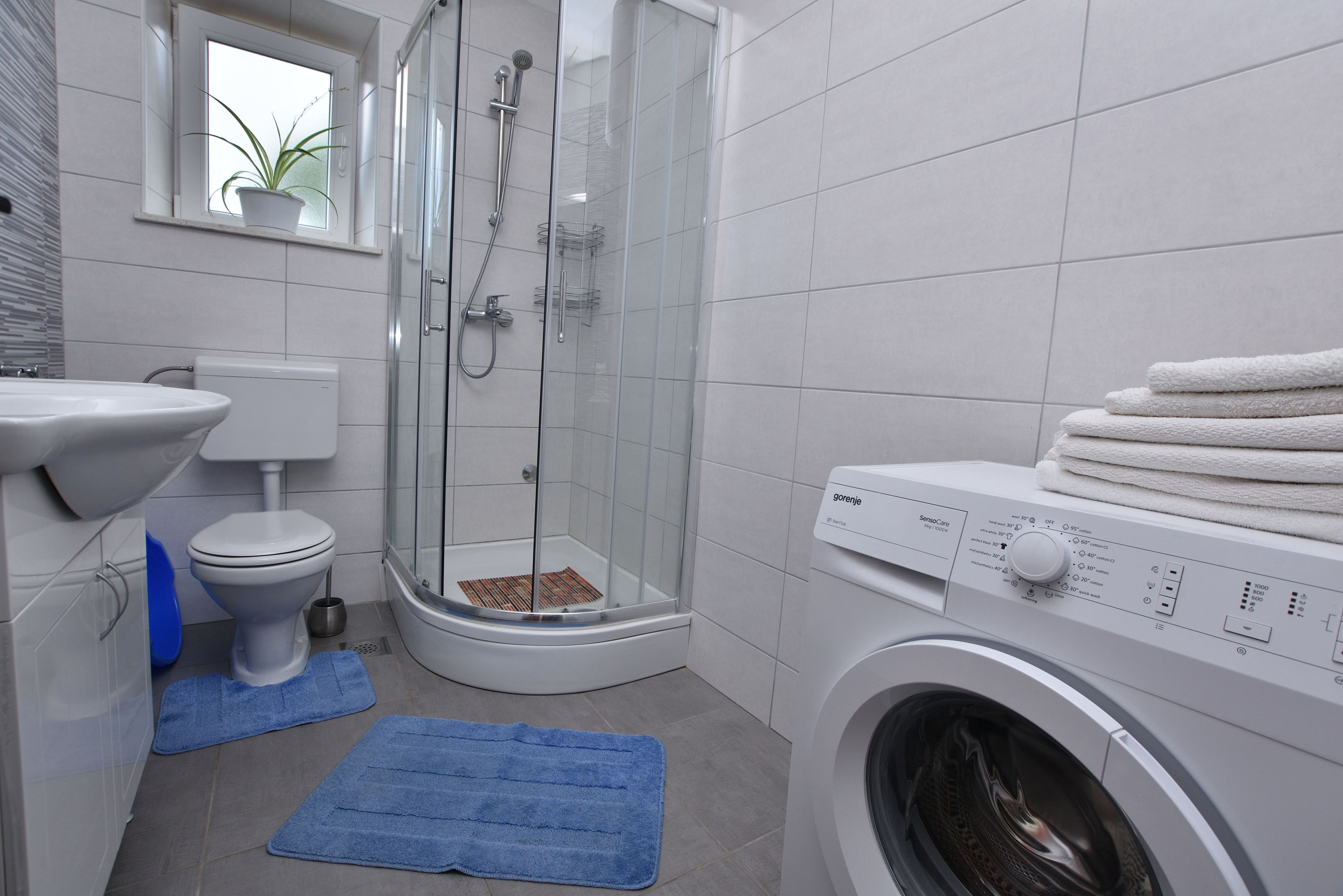Apartments Jere Proto 15481-A1