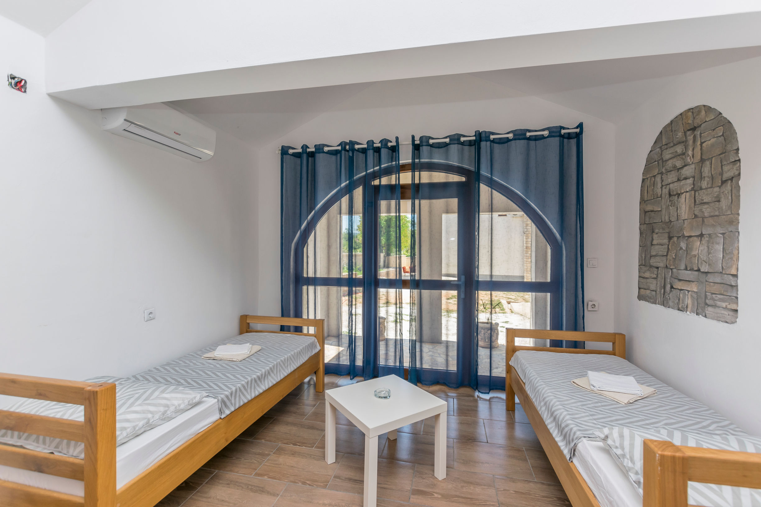 House Paklenica Stone ll 55883-K1