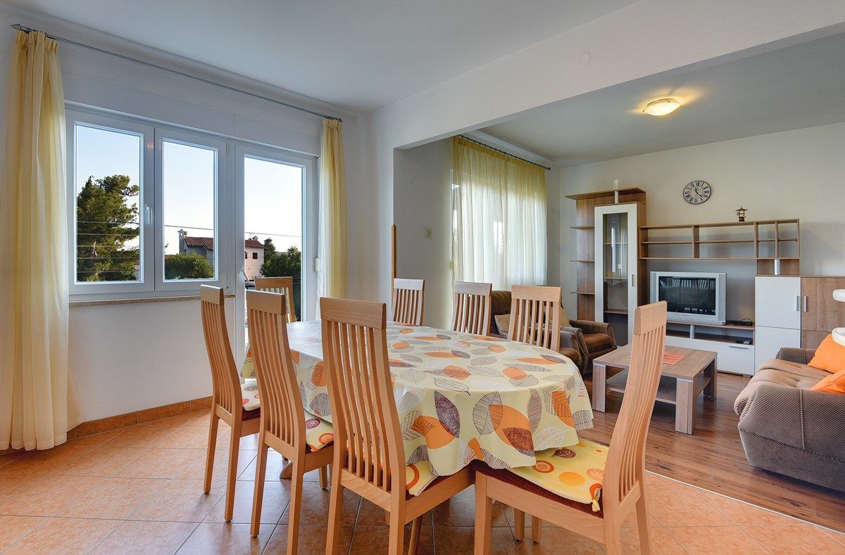 Casa Korpar 16056-A1