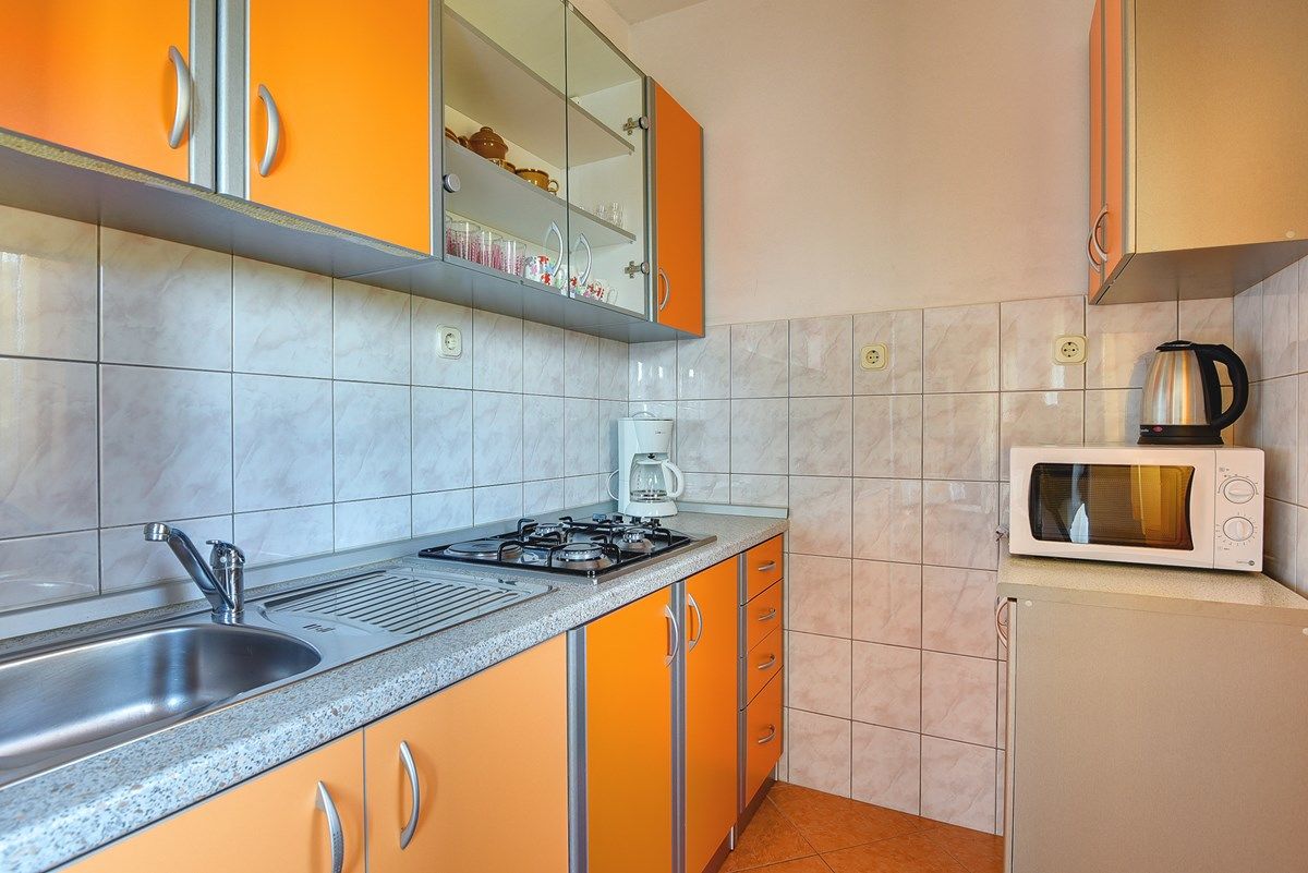 Casa Korpar 16056-A1