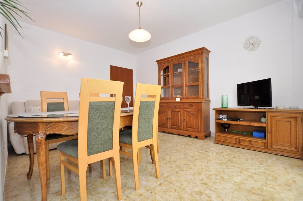 Apartments Grozdana 38521-A2