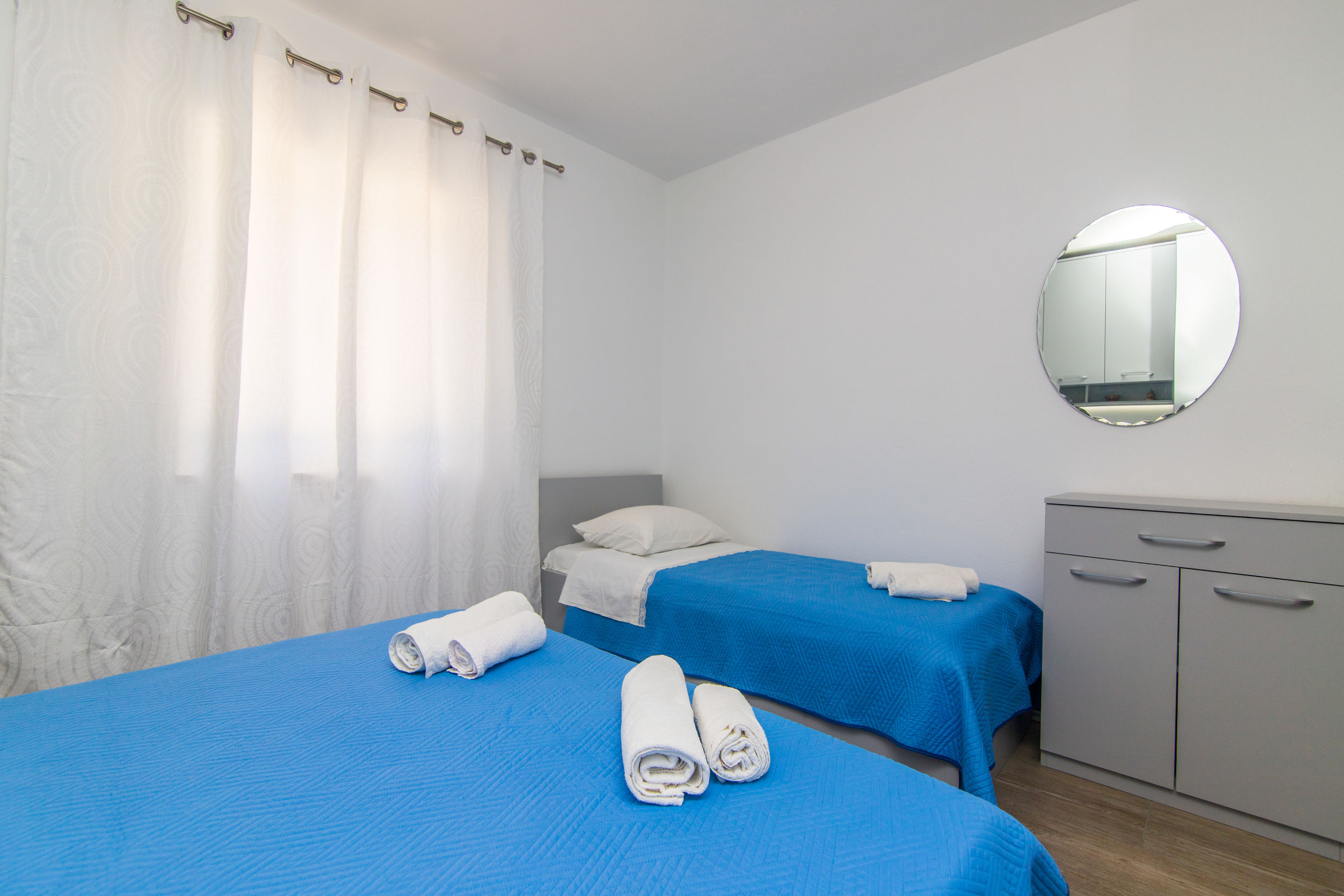 Apartments Jakov 41861-A1