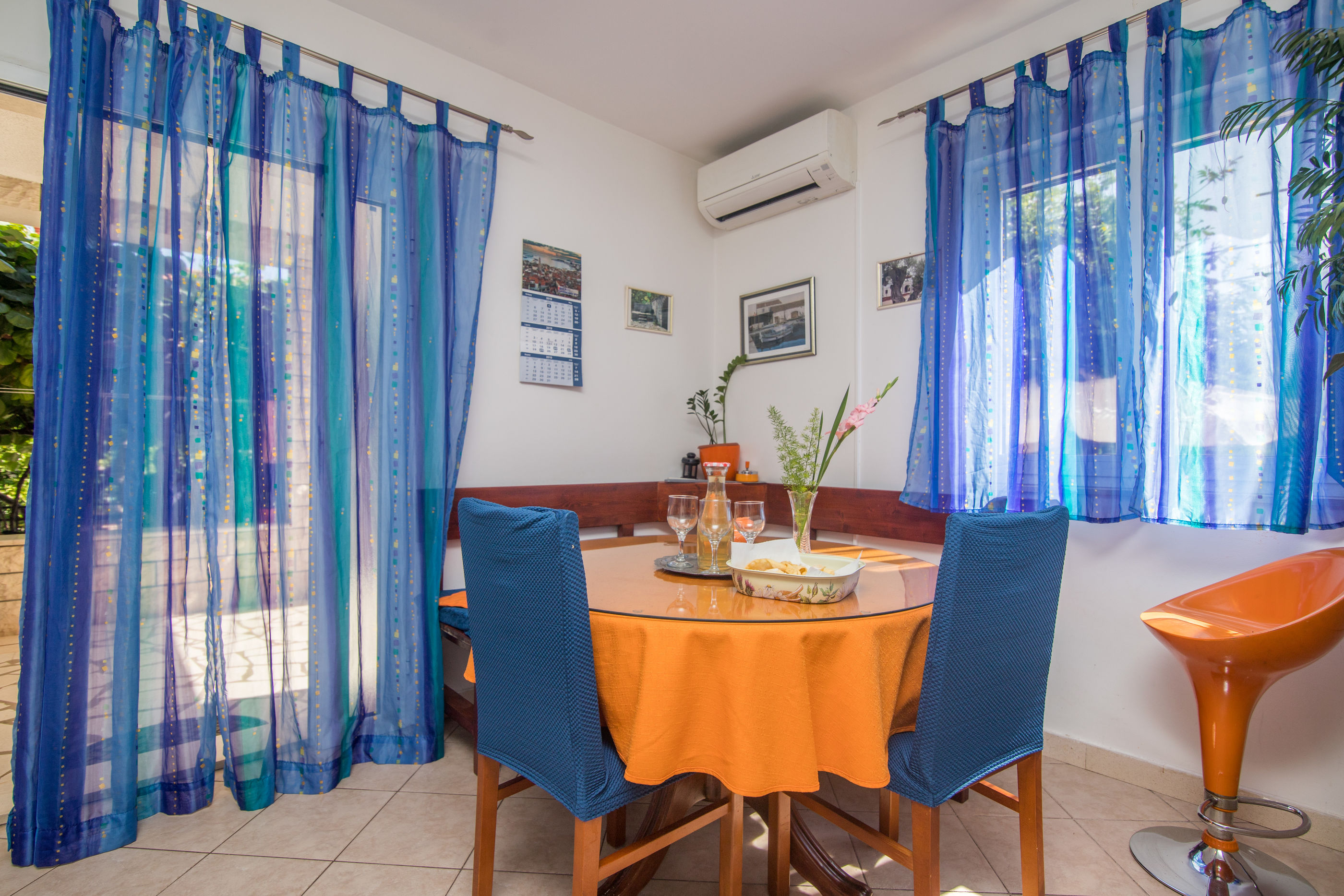Apartments Jakov 41861-A1