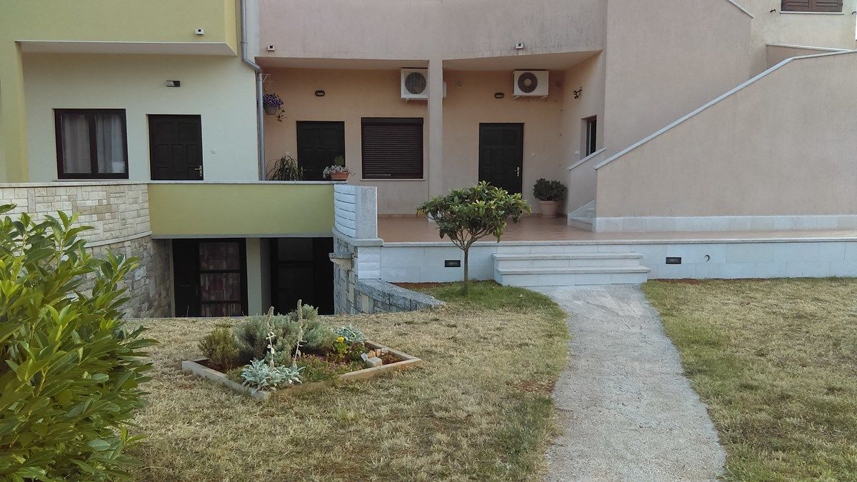 Casa Rossa 16545-A1