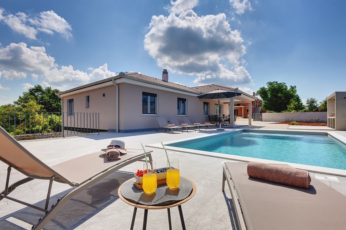Villa LeMi 74119-K1