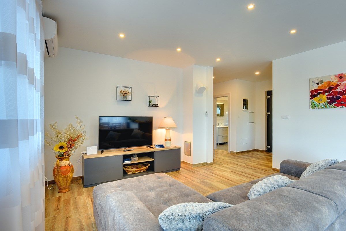 Villa LeMi 74119-K1