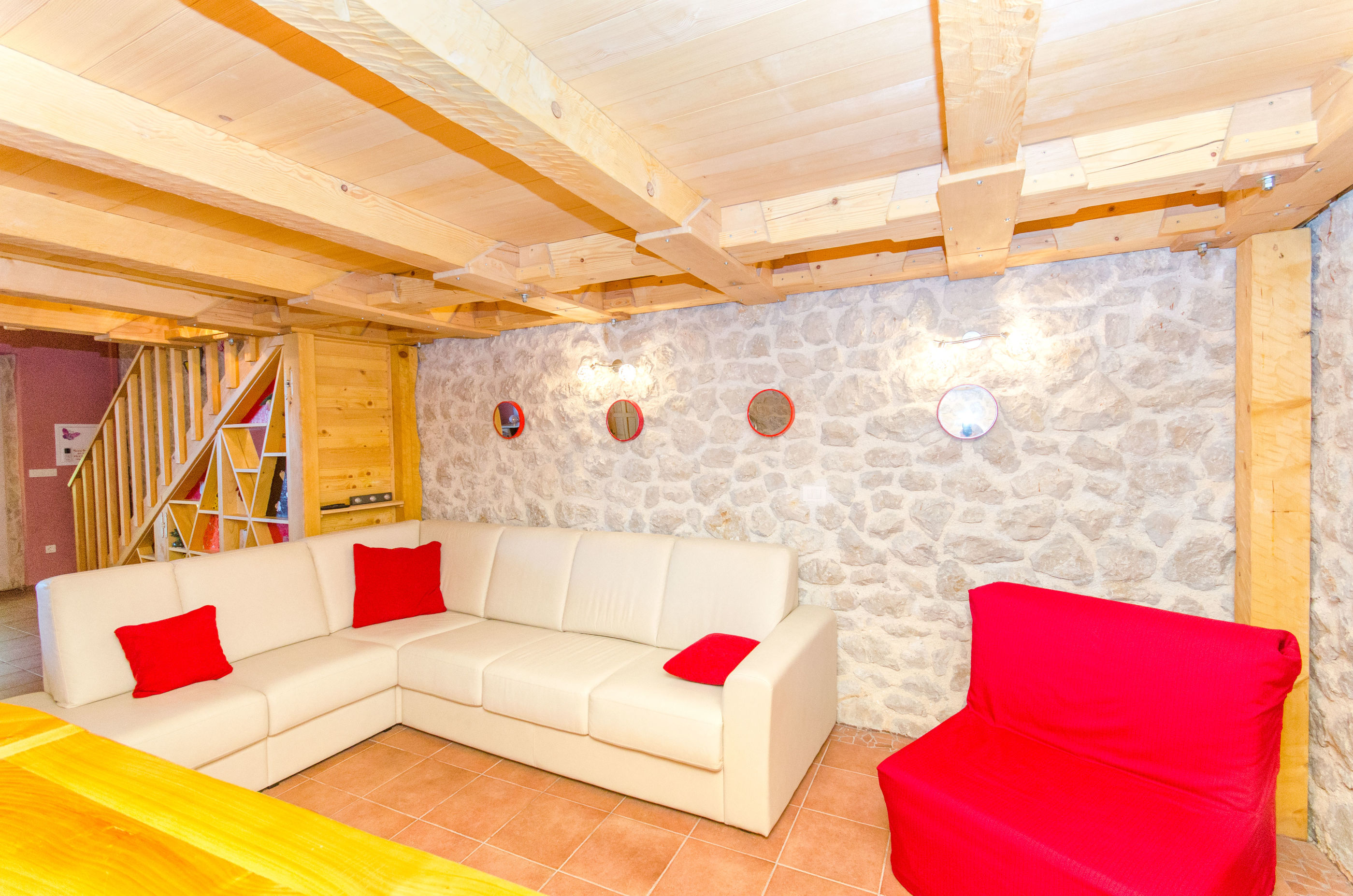 House Srećko 31541-K1