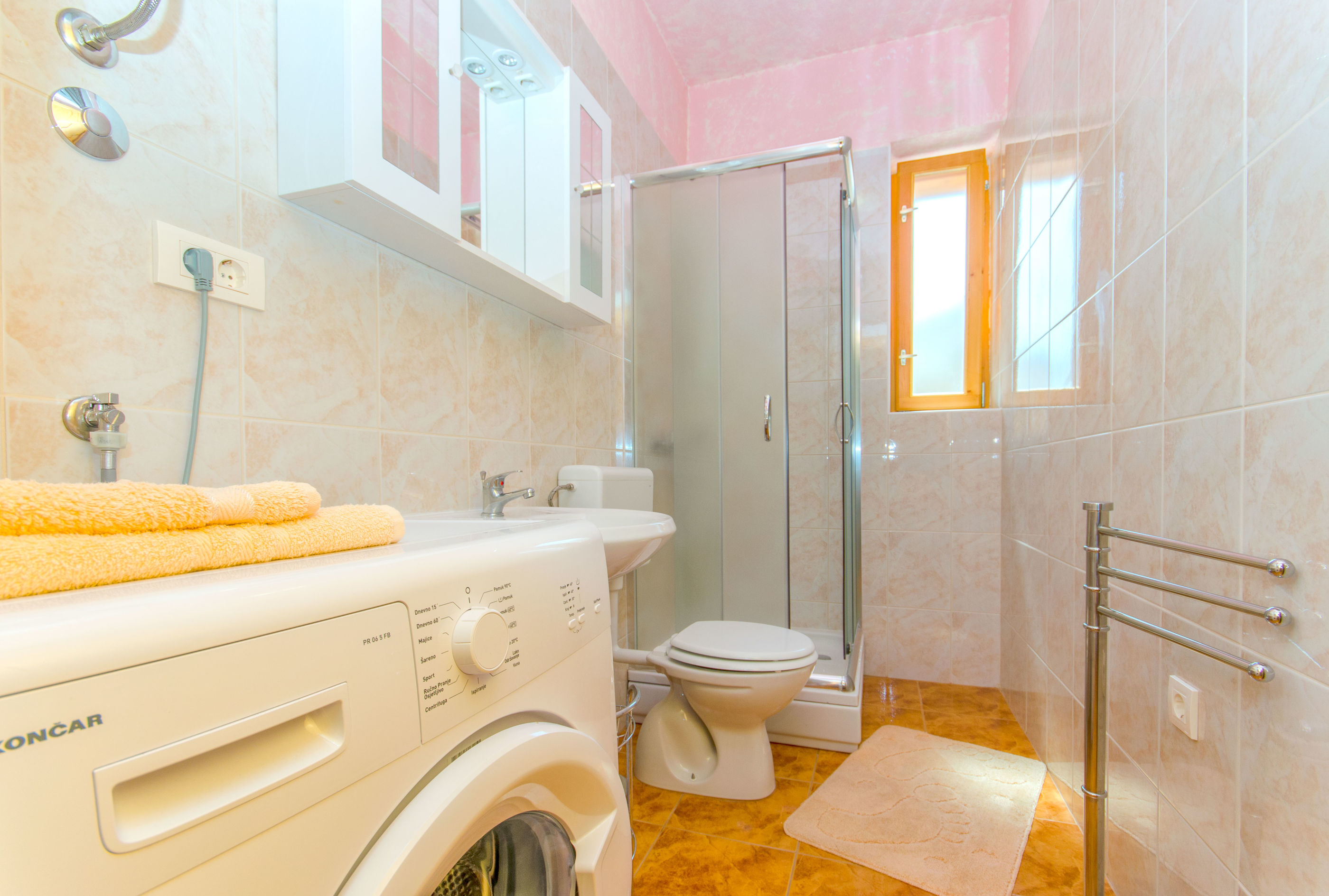 House Srećko 31541-K1
