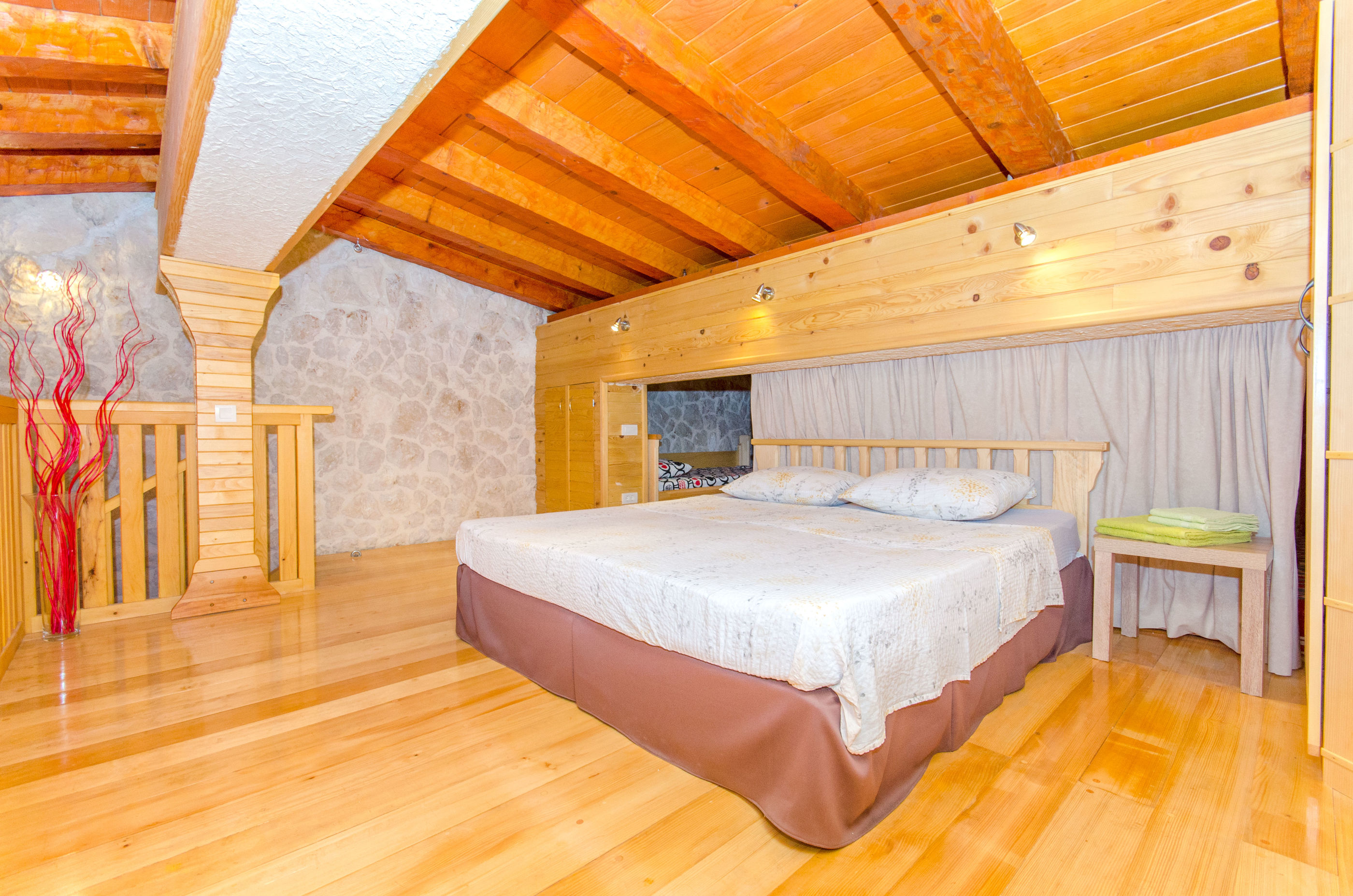 House Srećko 31541-K1