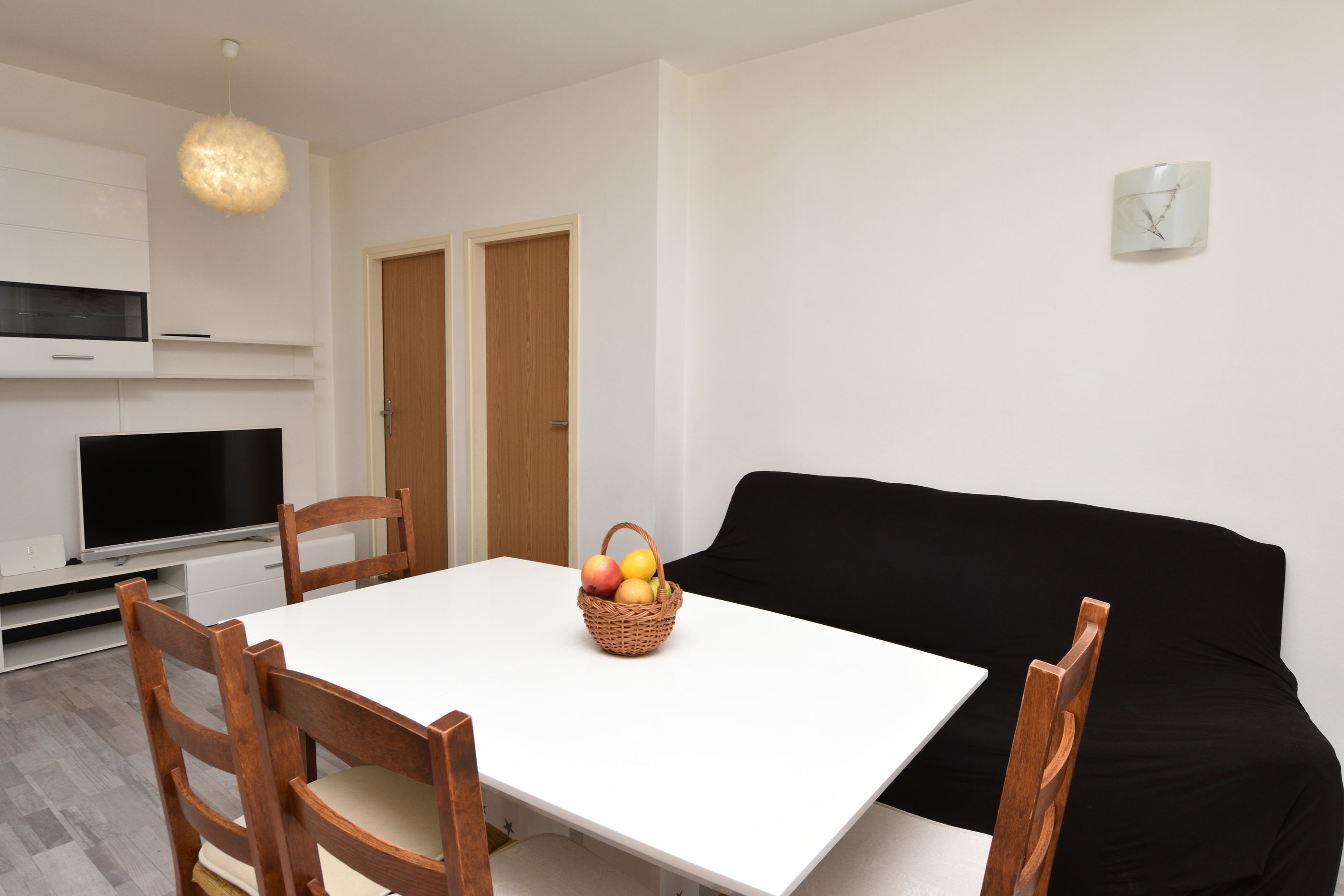 Apartments Brico 40454-A1