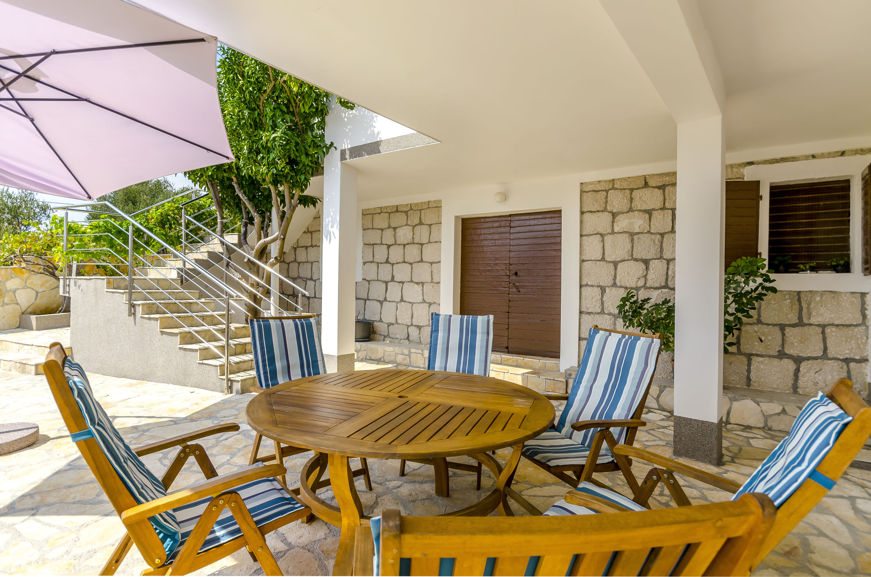 House Ivana K1