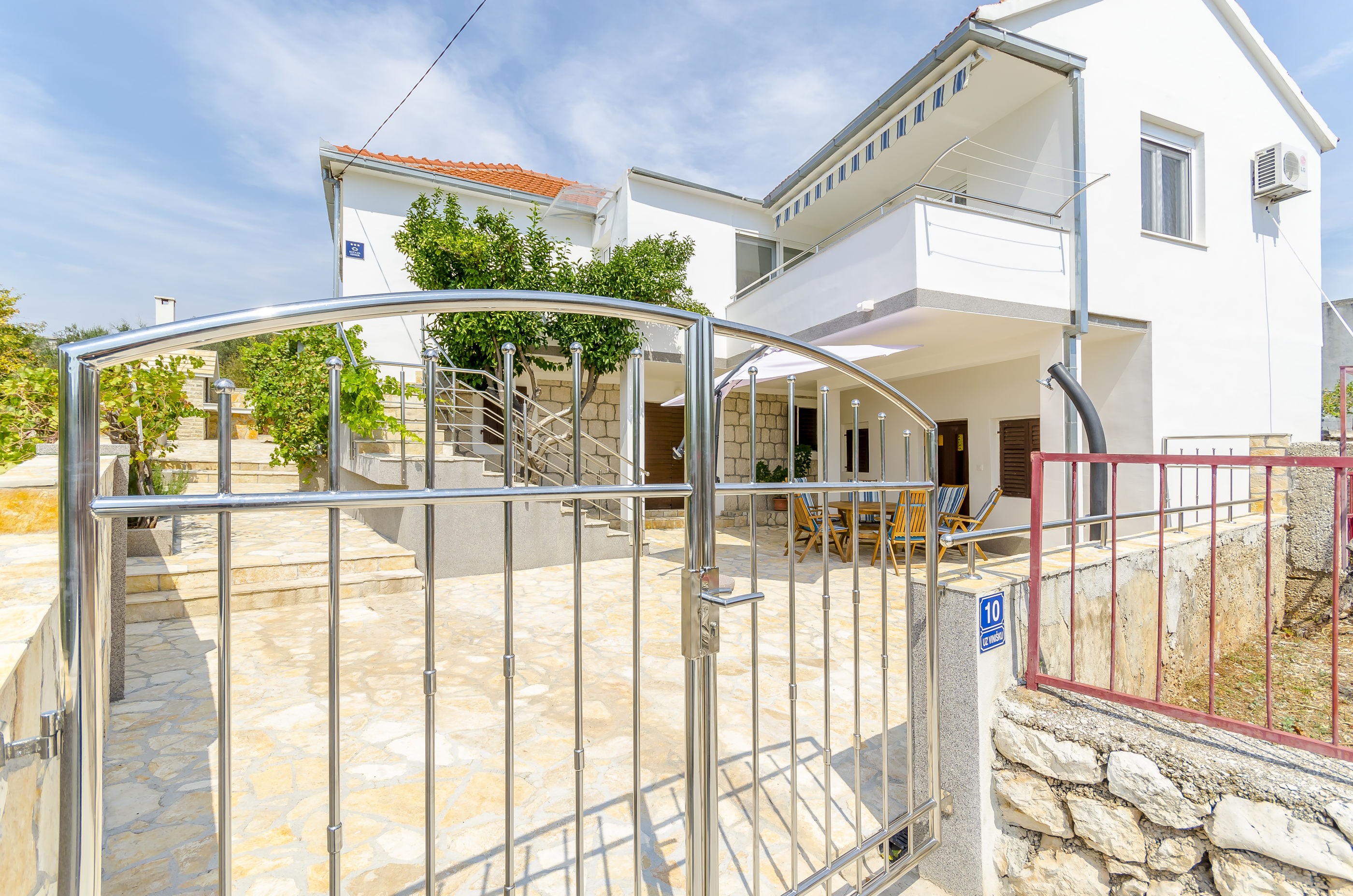 House Ivana 34441-K1