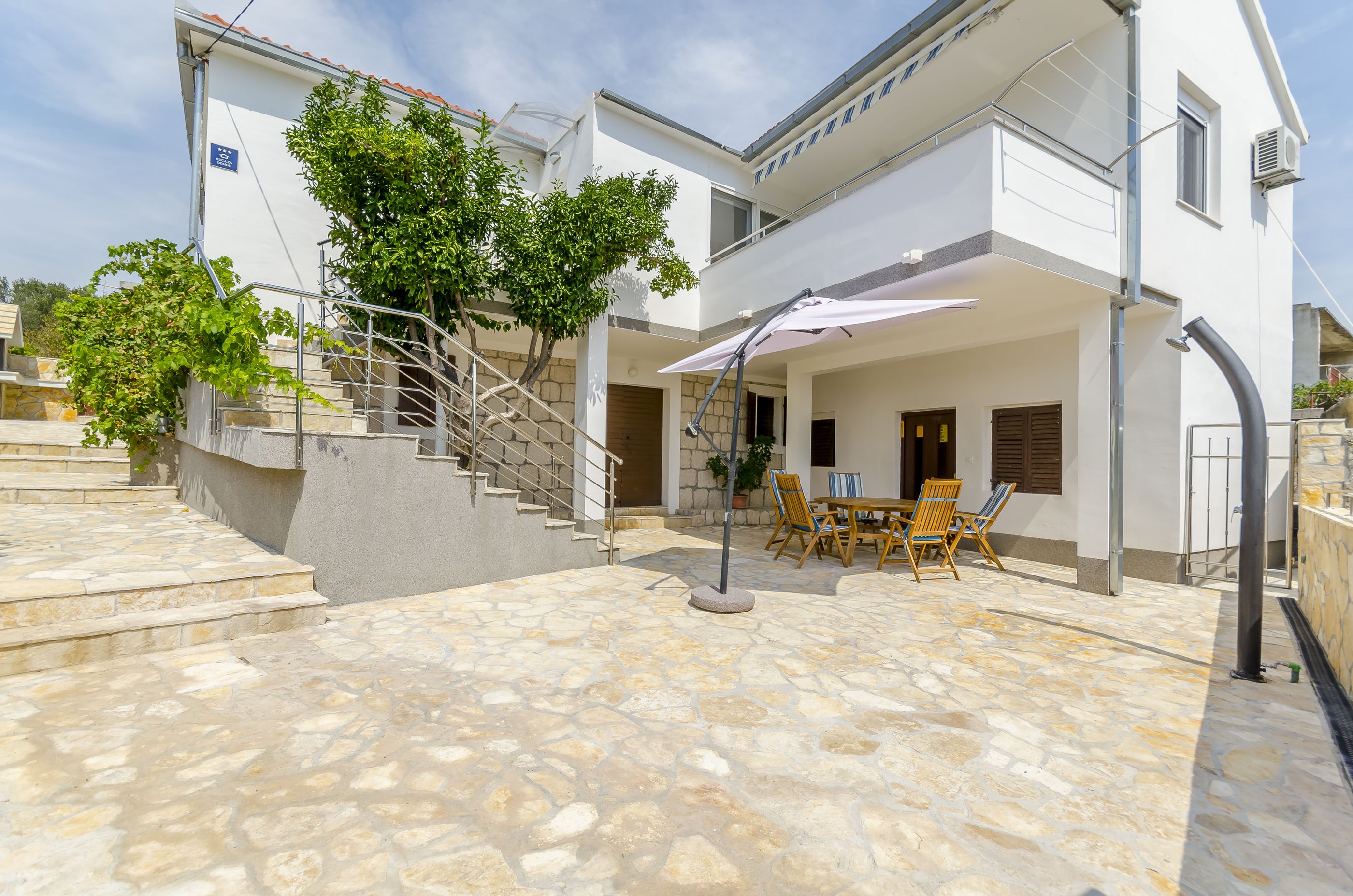 House Ivana 34441-K1