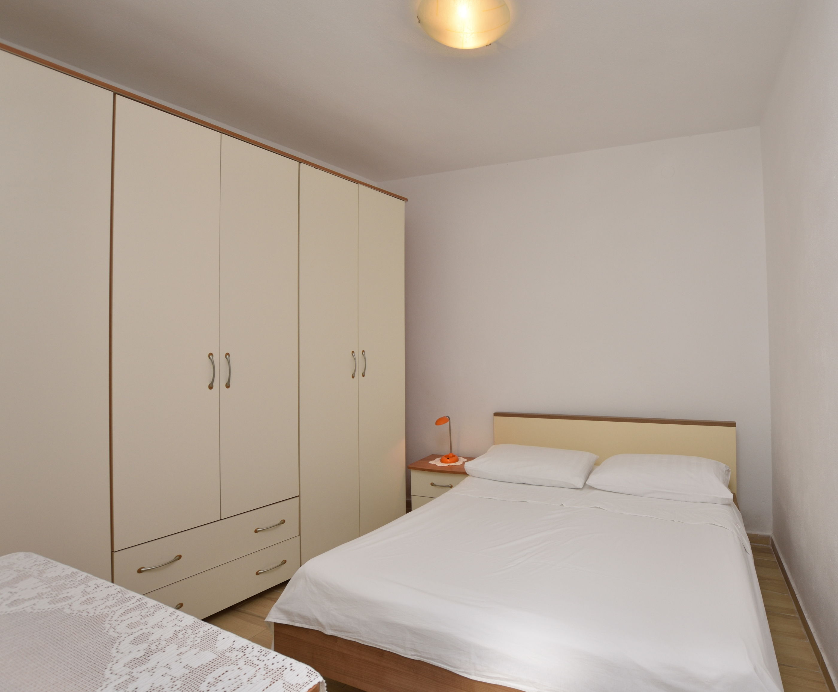 Apartment Milka 40452-A1