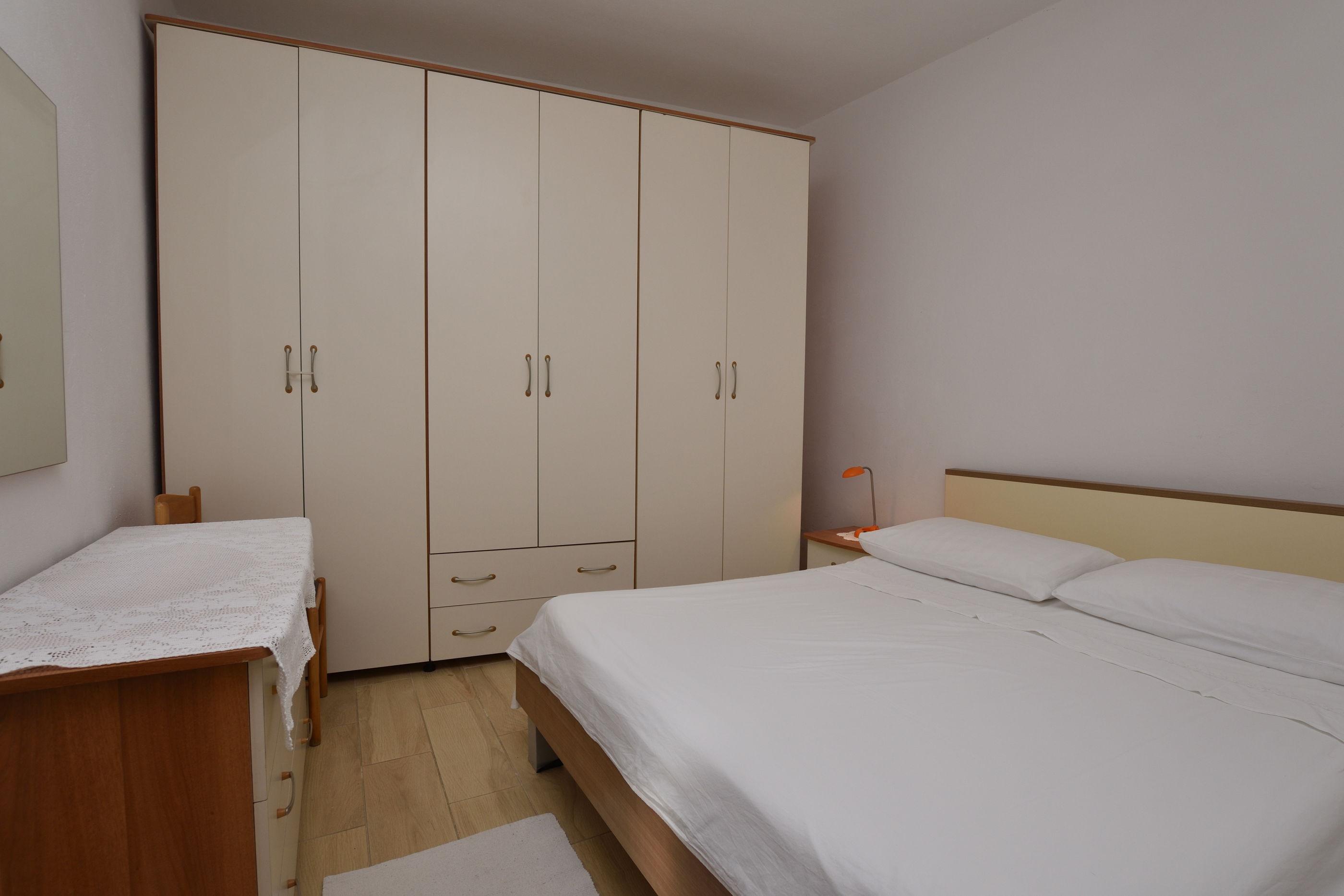 Apartment Milka 40452-A1