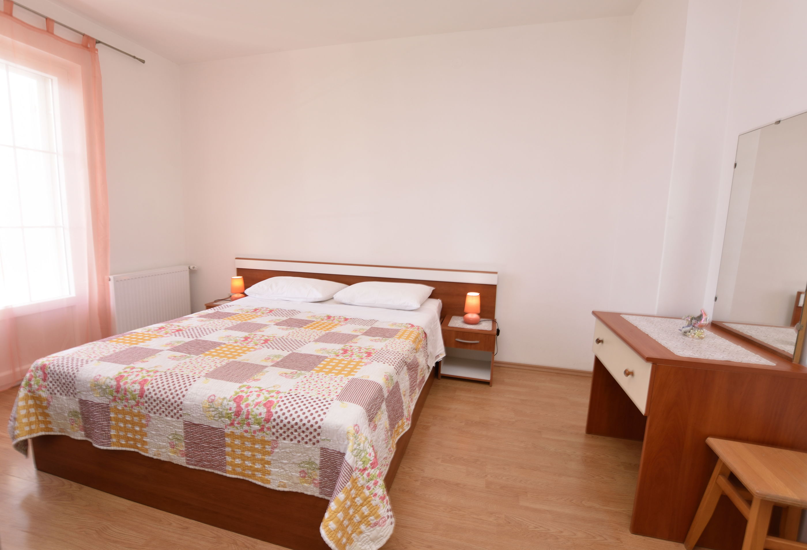 Apartments Brico 40454-A2