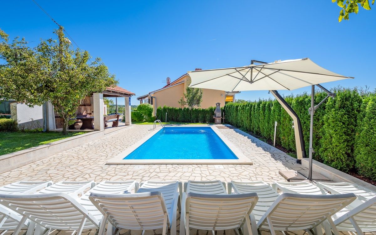 Villa Semy V3481-K1