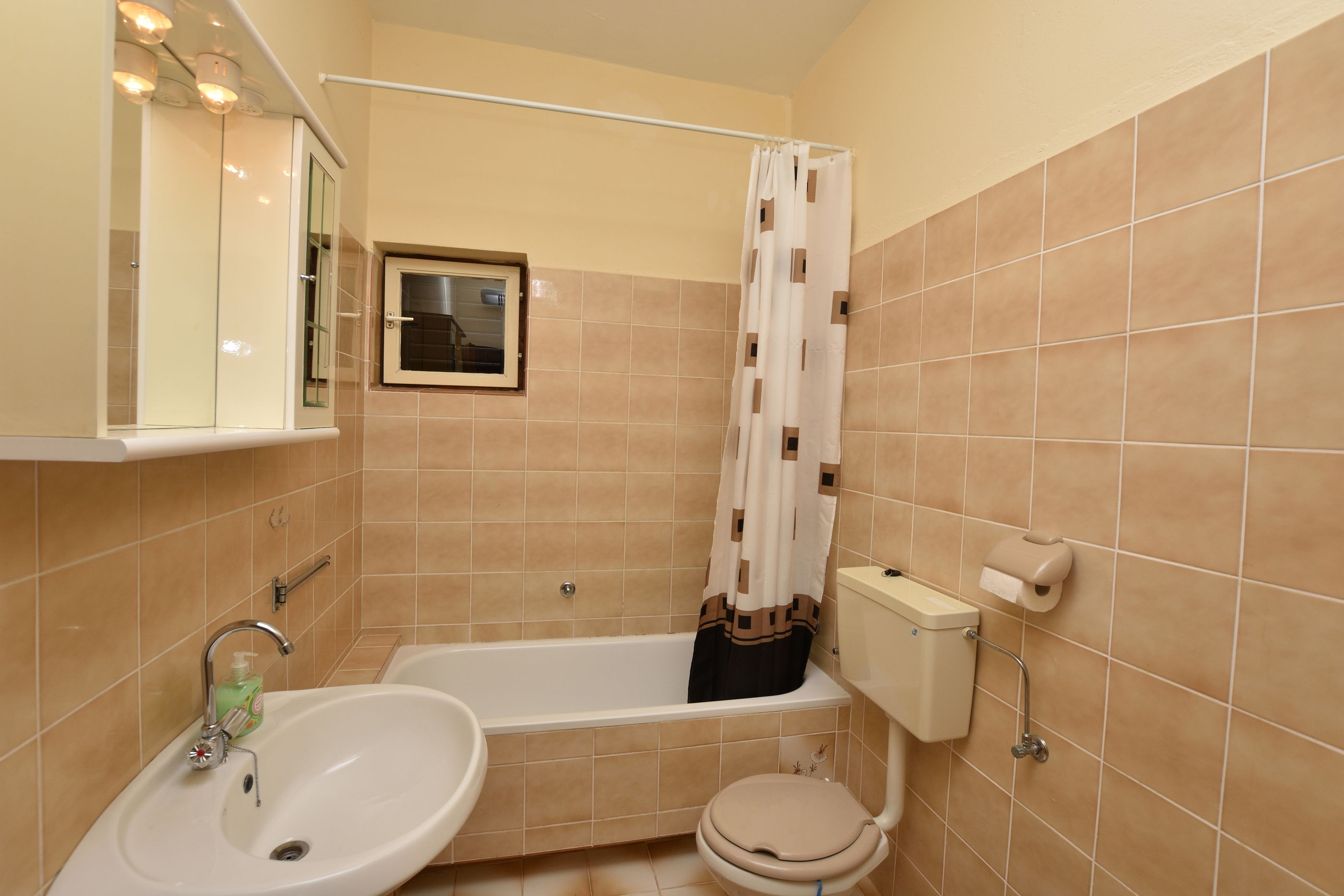 Apartments and Room Kiko 40479-A3