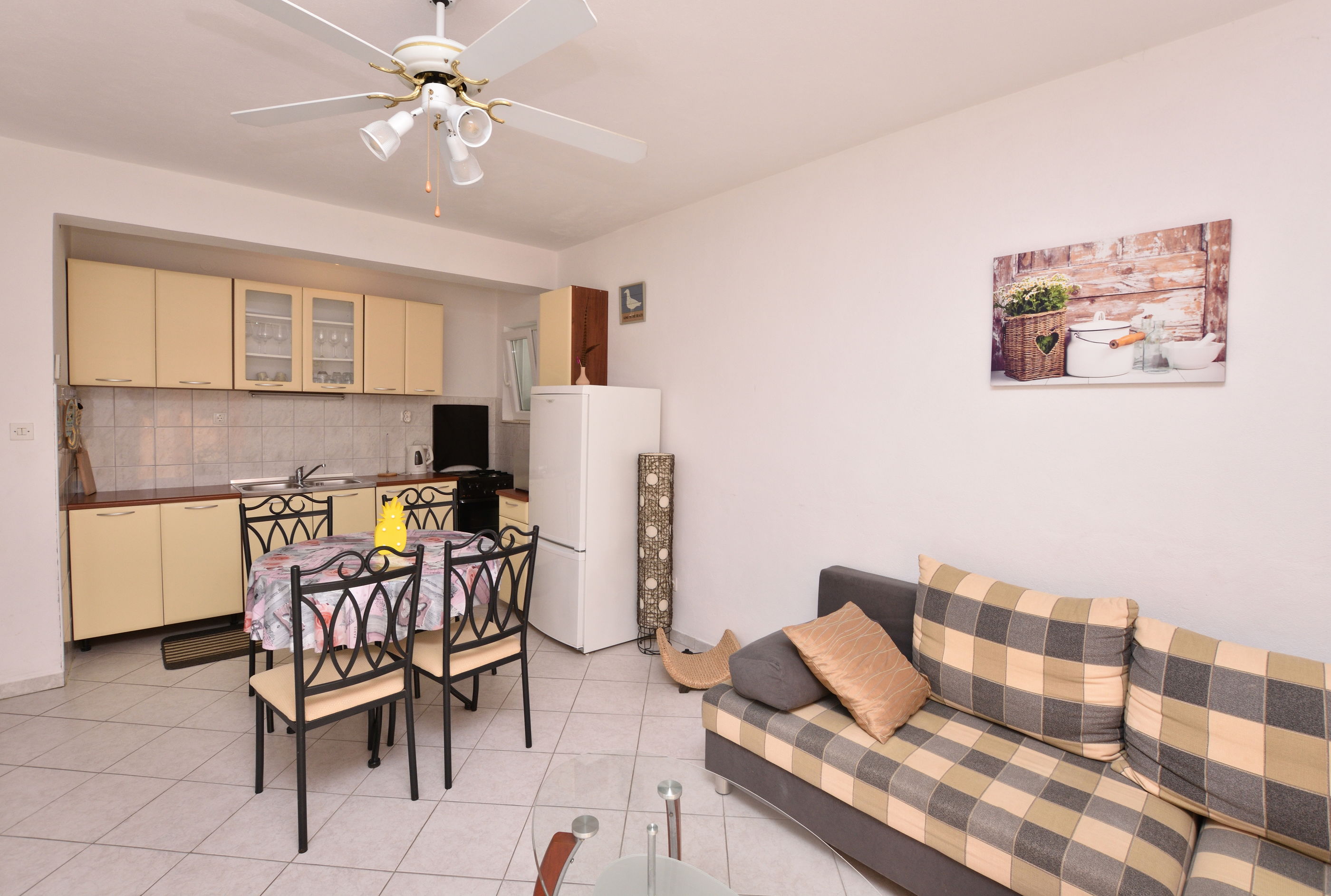 Apartments and Room Kiko 40479-A1