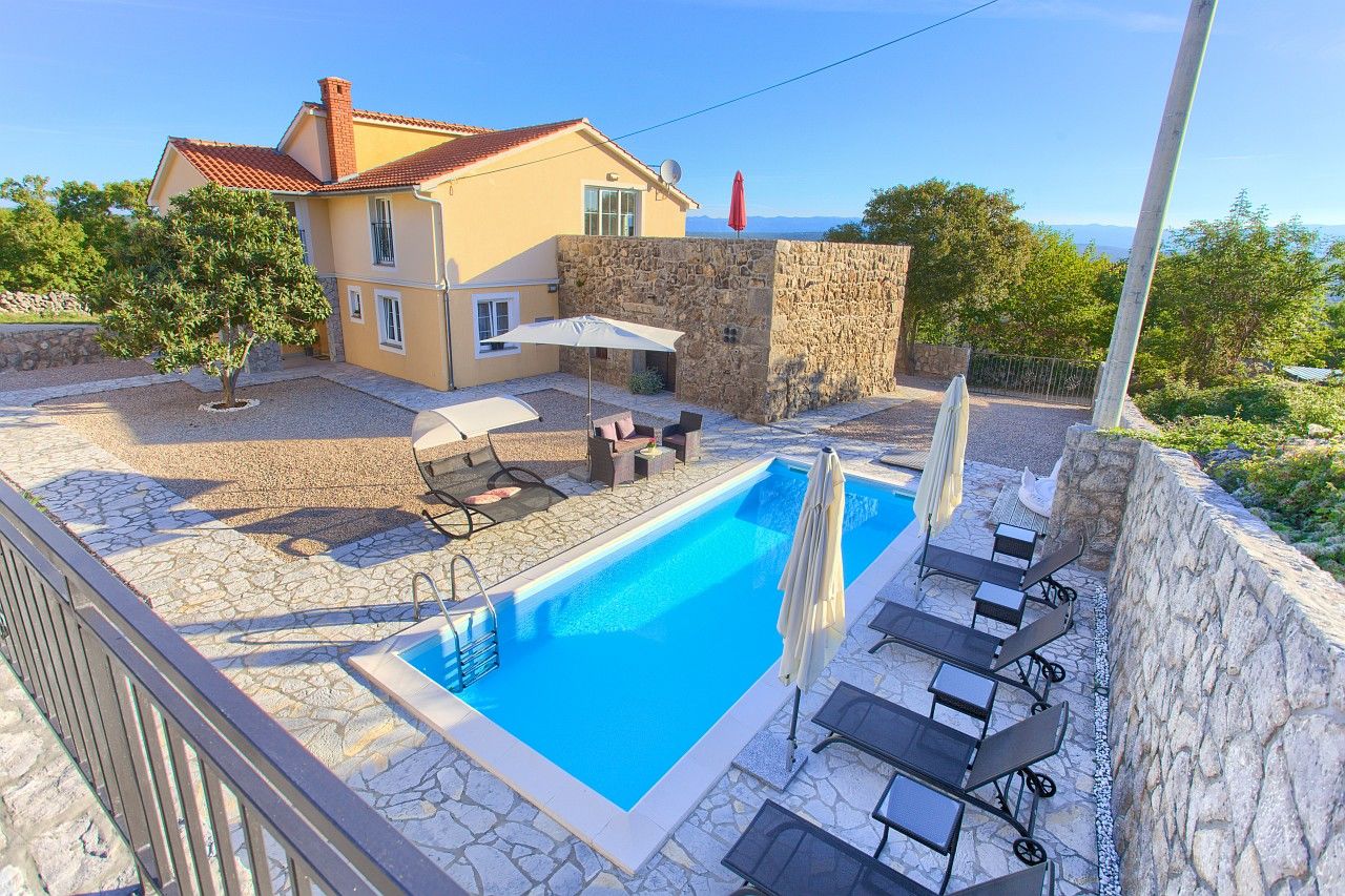 Villa Vrh 62094-A1