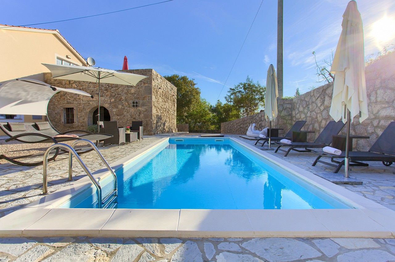 Villa Vrh 62094-A1