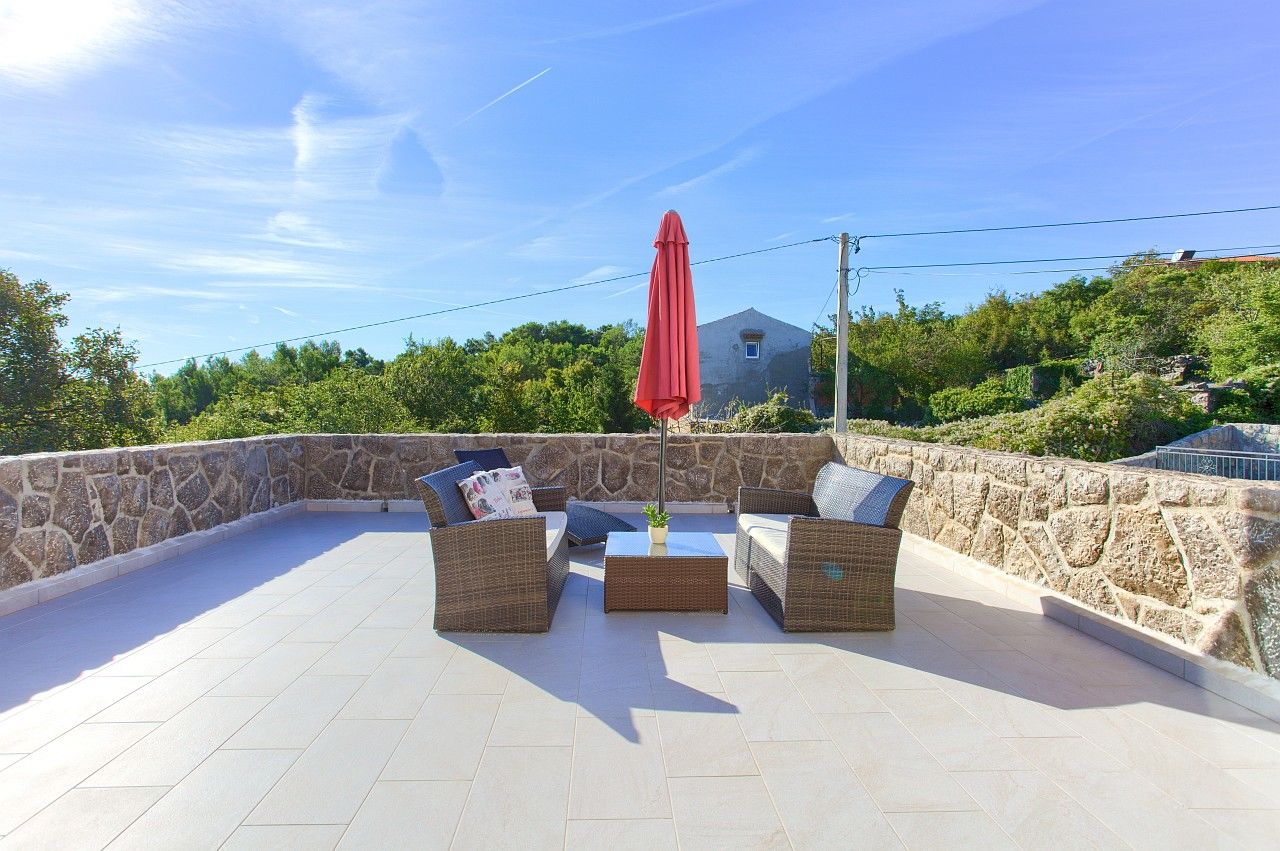 Villa Vrh 62094-A1