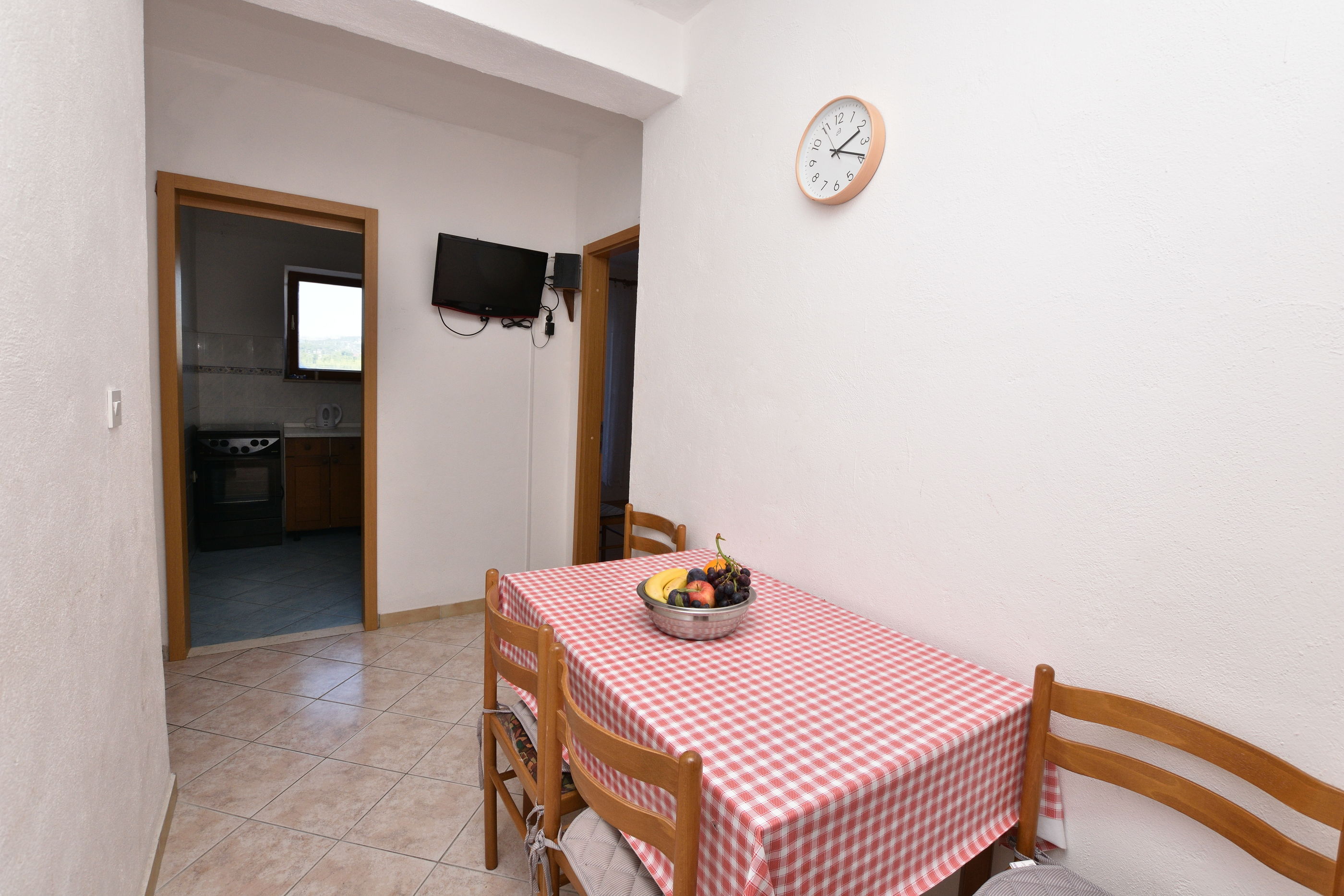 Apartments and Rooms Jakov 40391-A2