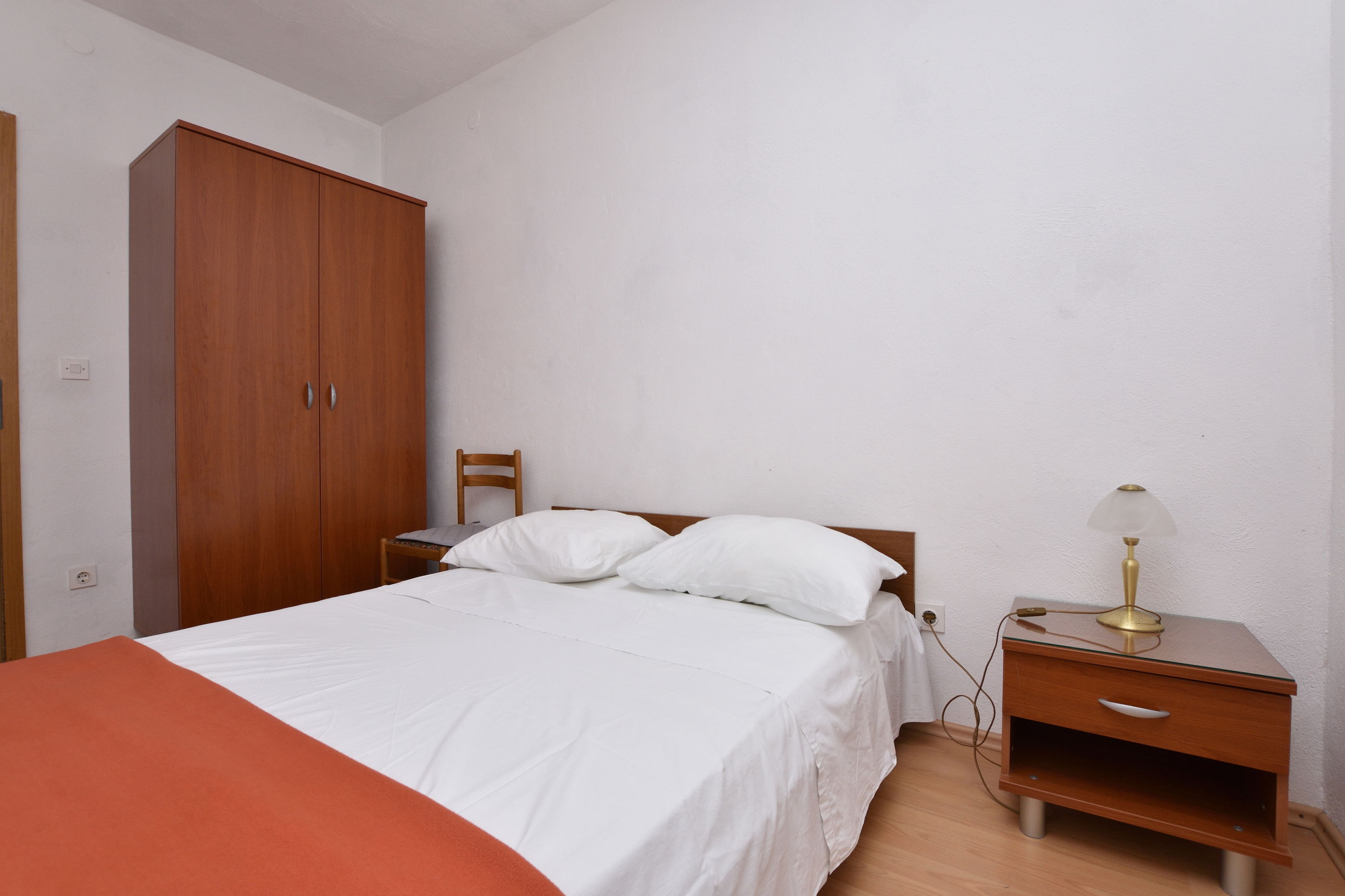 Apartments and Rooms Jakov 40391-A2