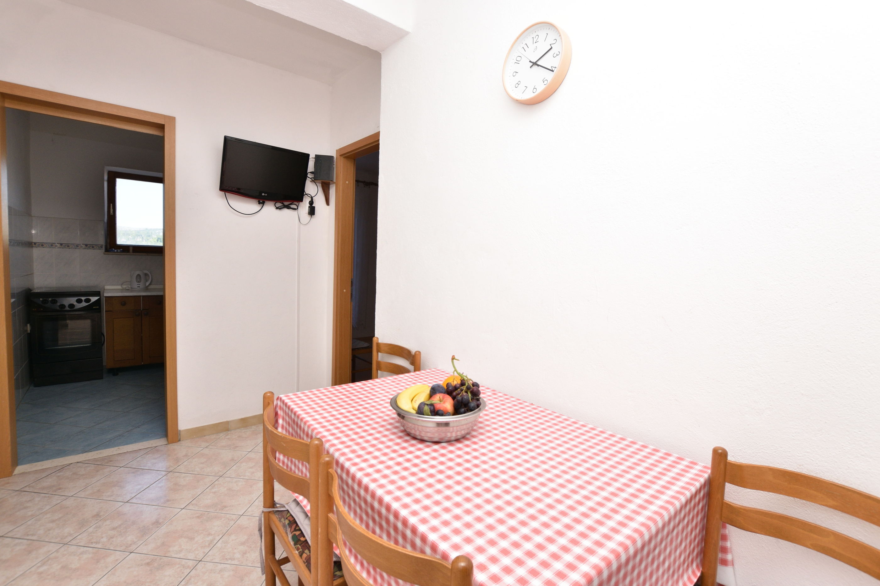 Apartments and Rooms Jakov 40391-A2