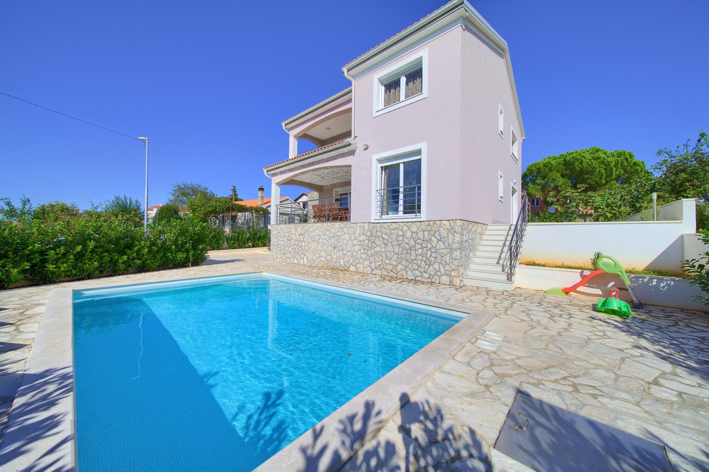 House Isabella 62163-A1