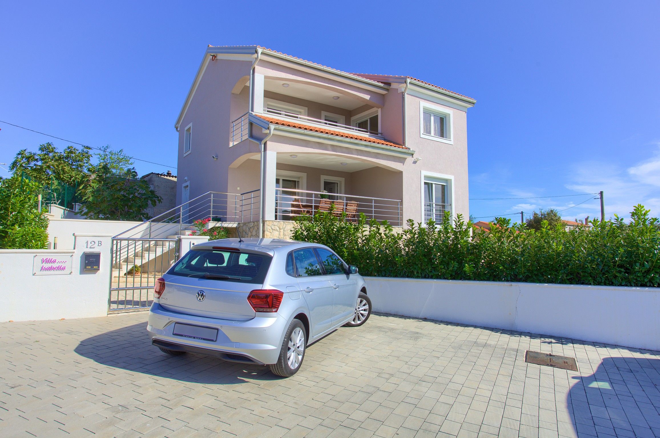 House Isabella 62163-A1
