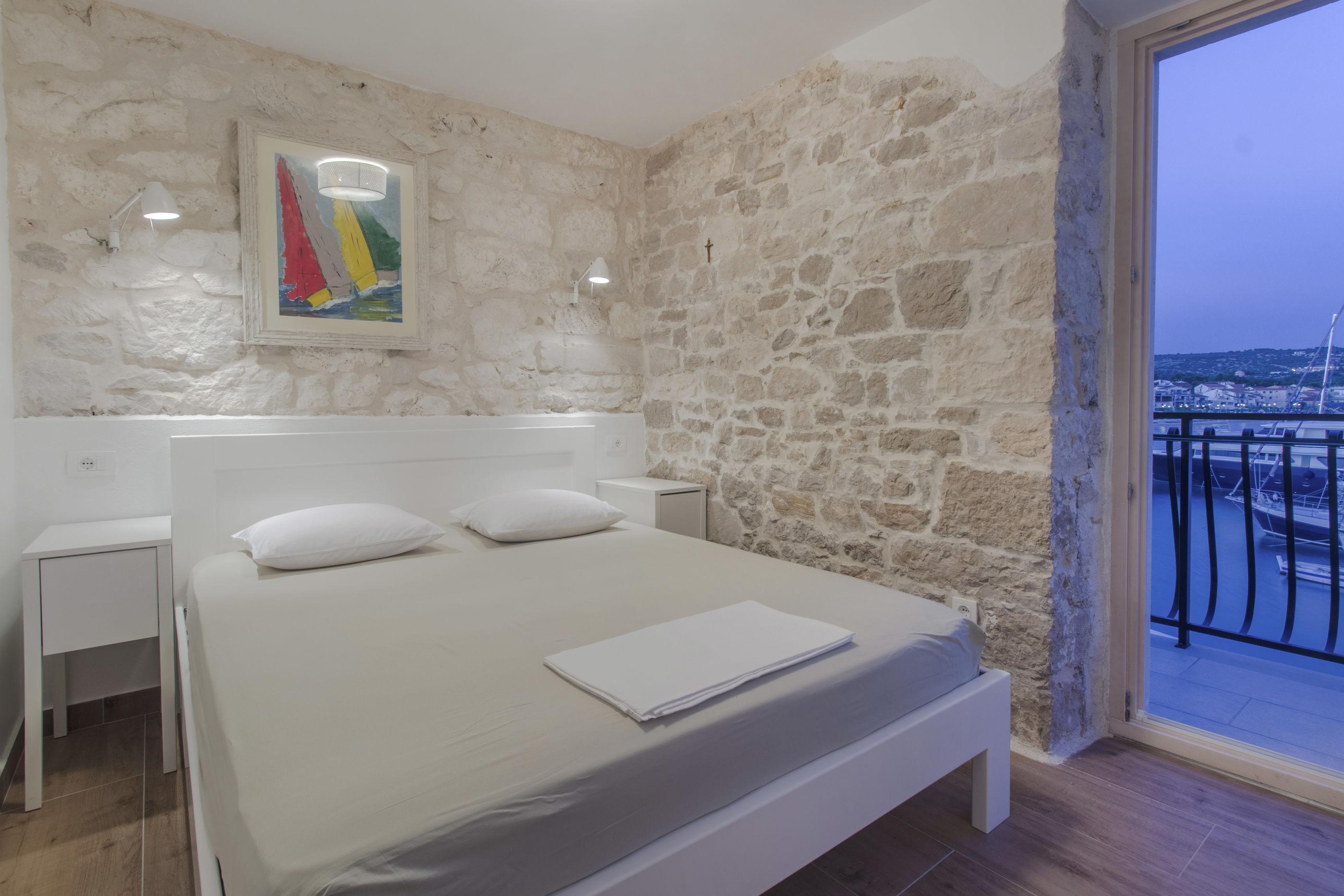 House Stonehouse Popožo 72221-K1