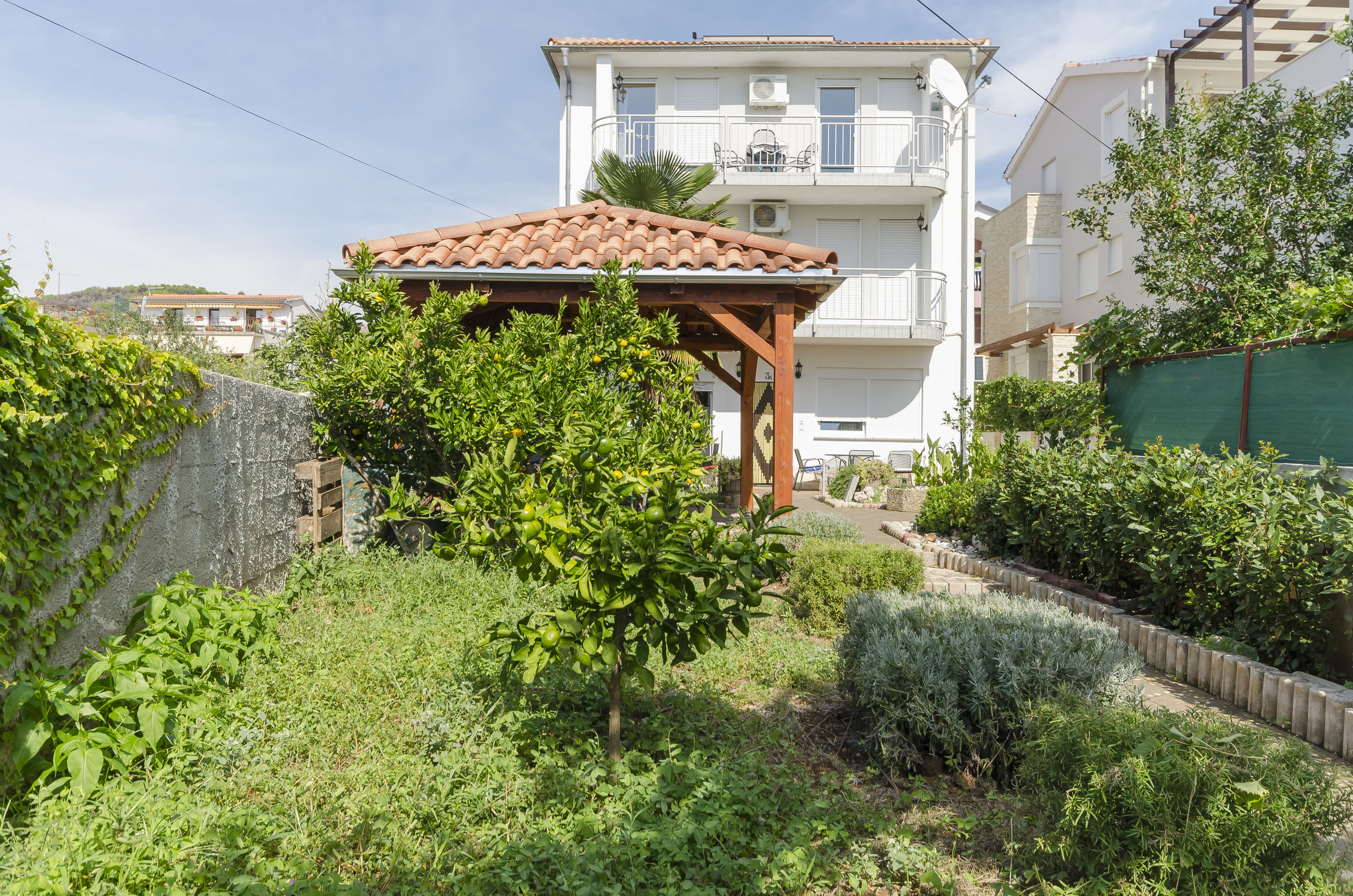 Apartment and Room Ilija 72271-S1