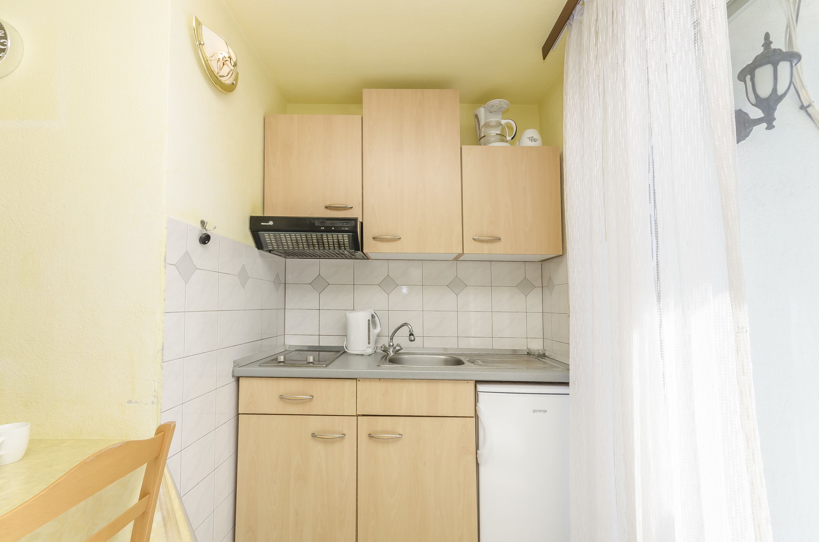 Apartment and Room Ilija 72271-A1