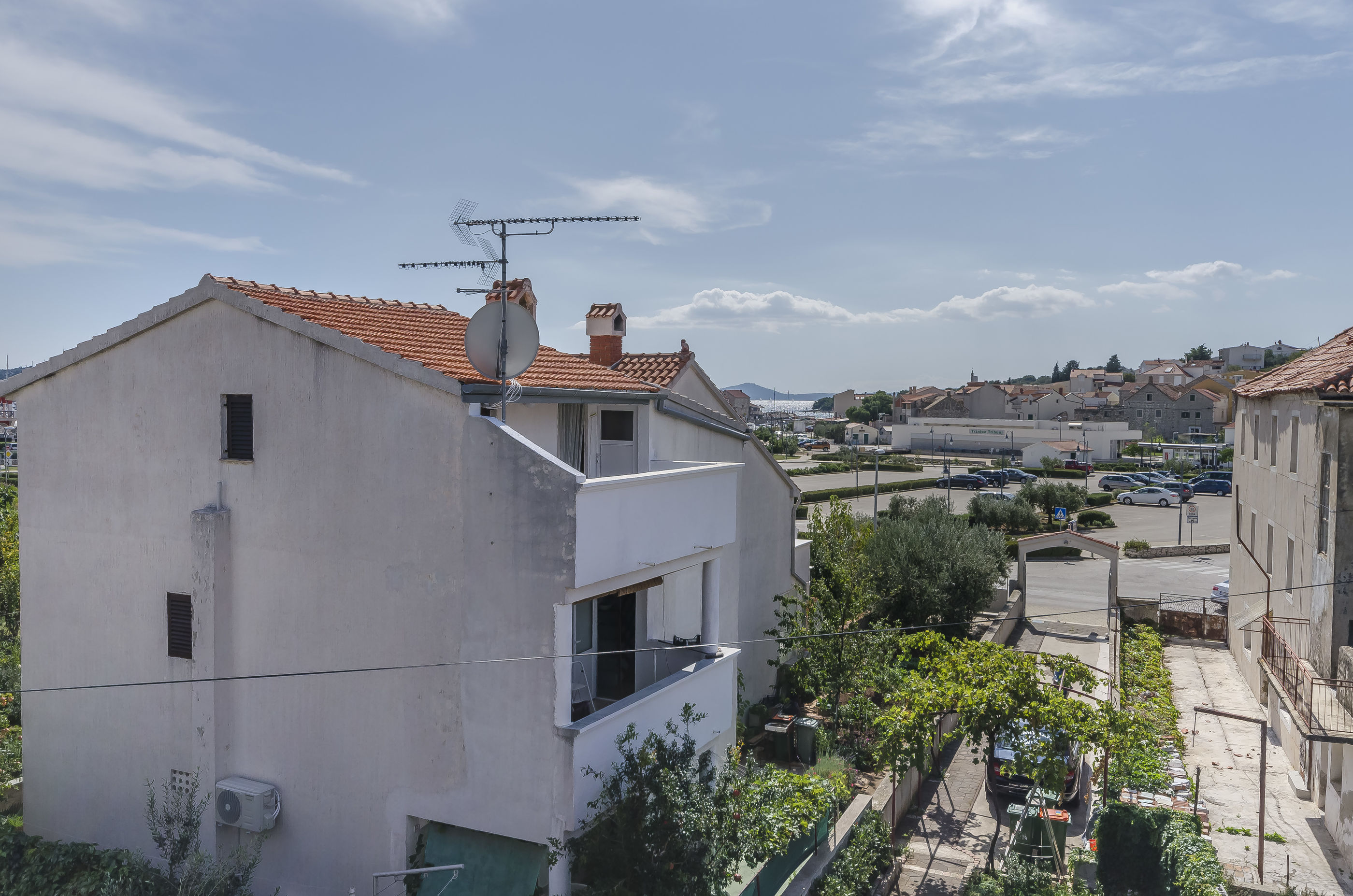 Apartment and Room Ilija 72271-A1
