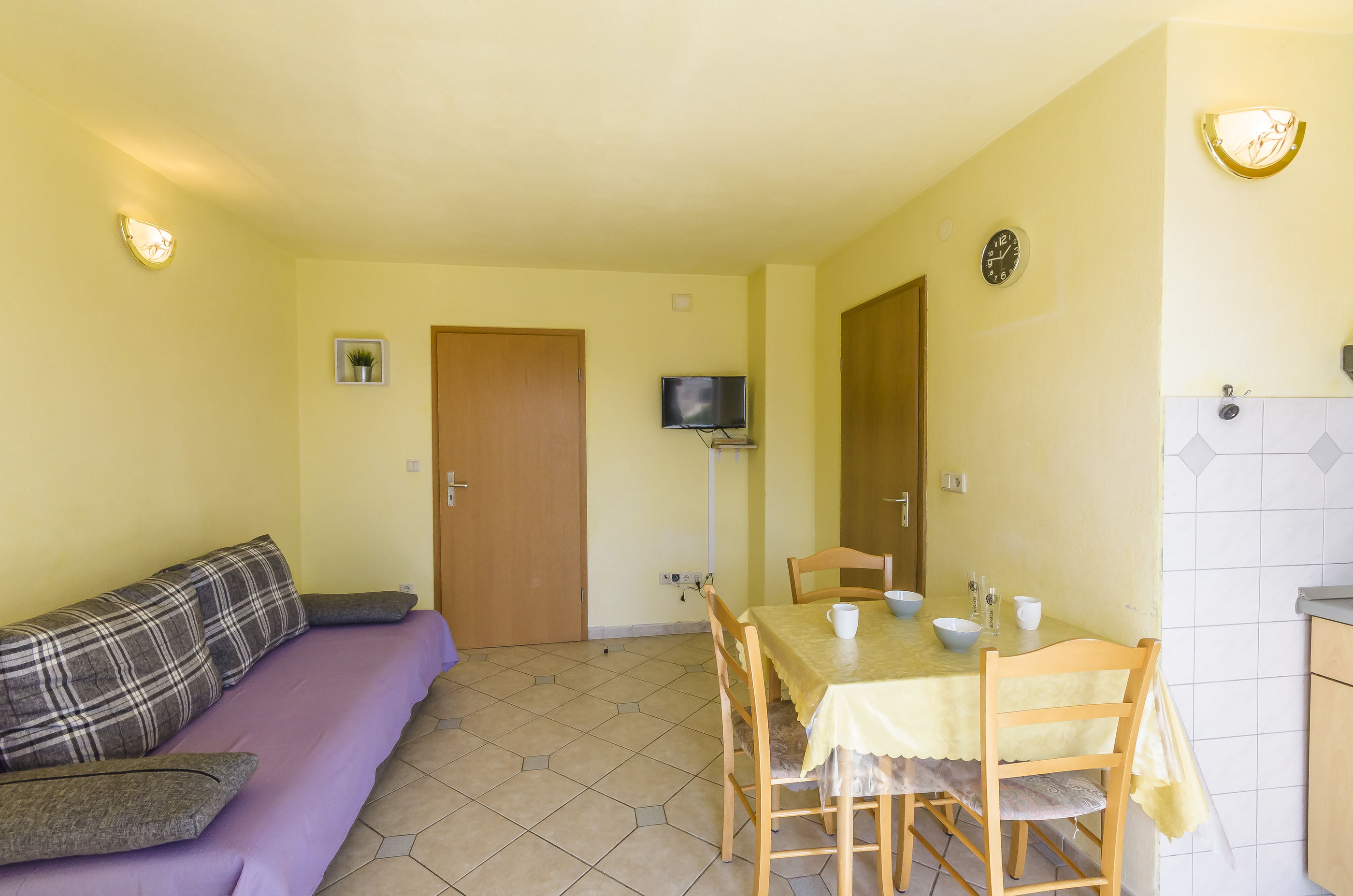Apartment and Room Ilija 72271-A1