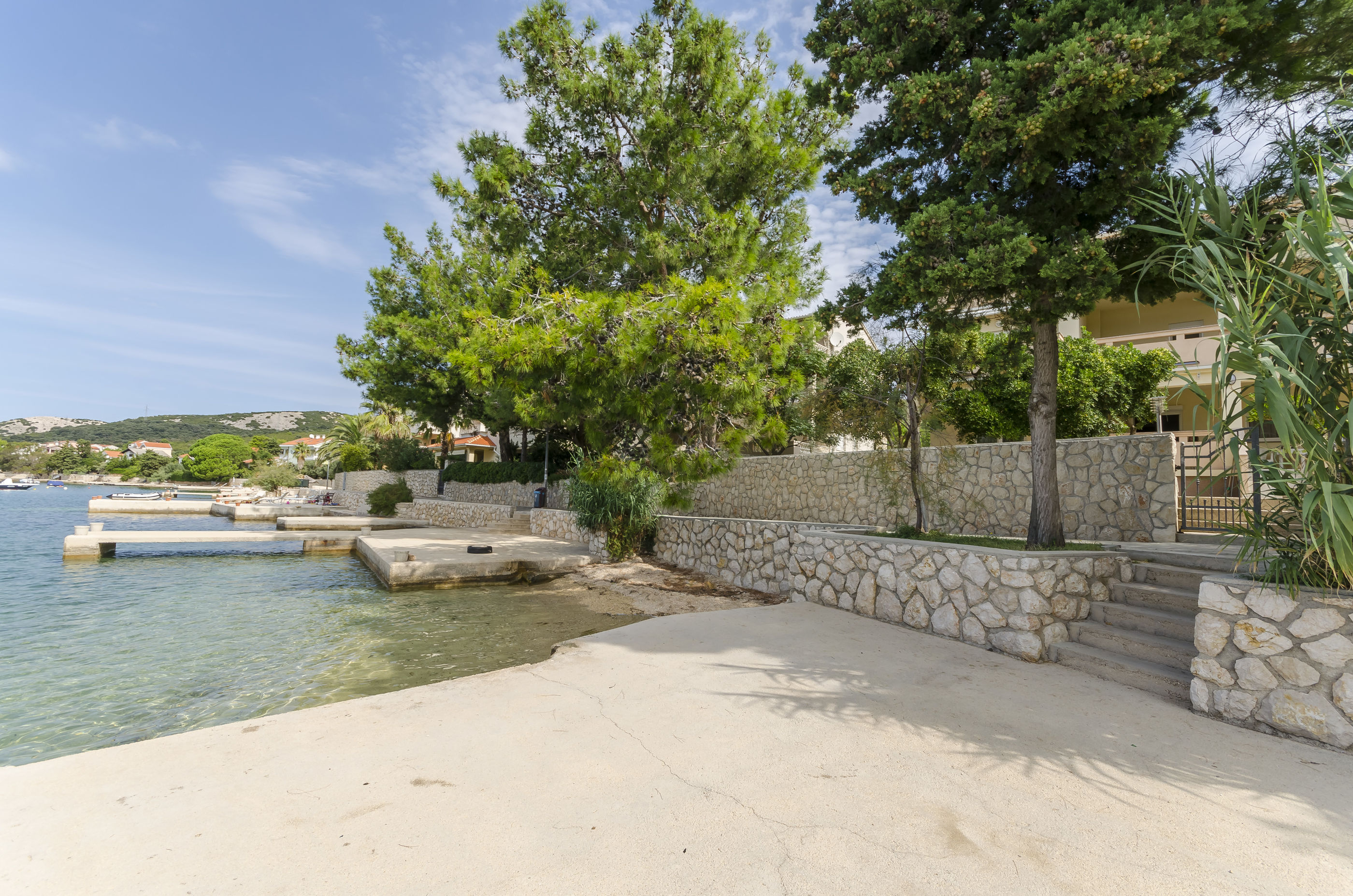 Apartments A-Z 55061-A2