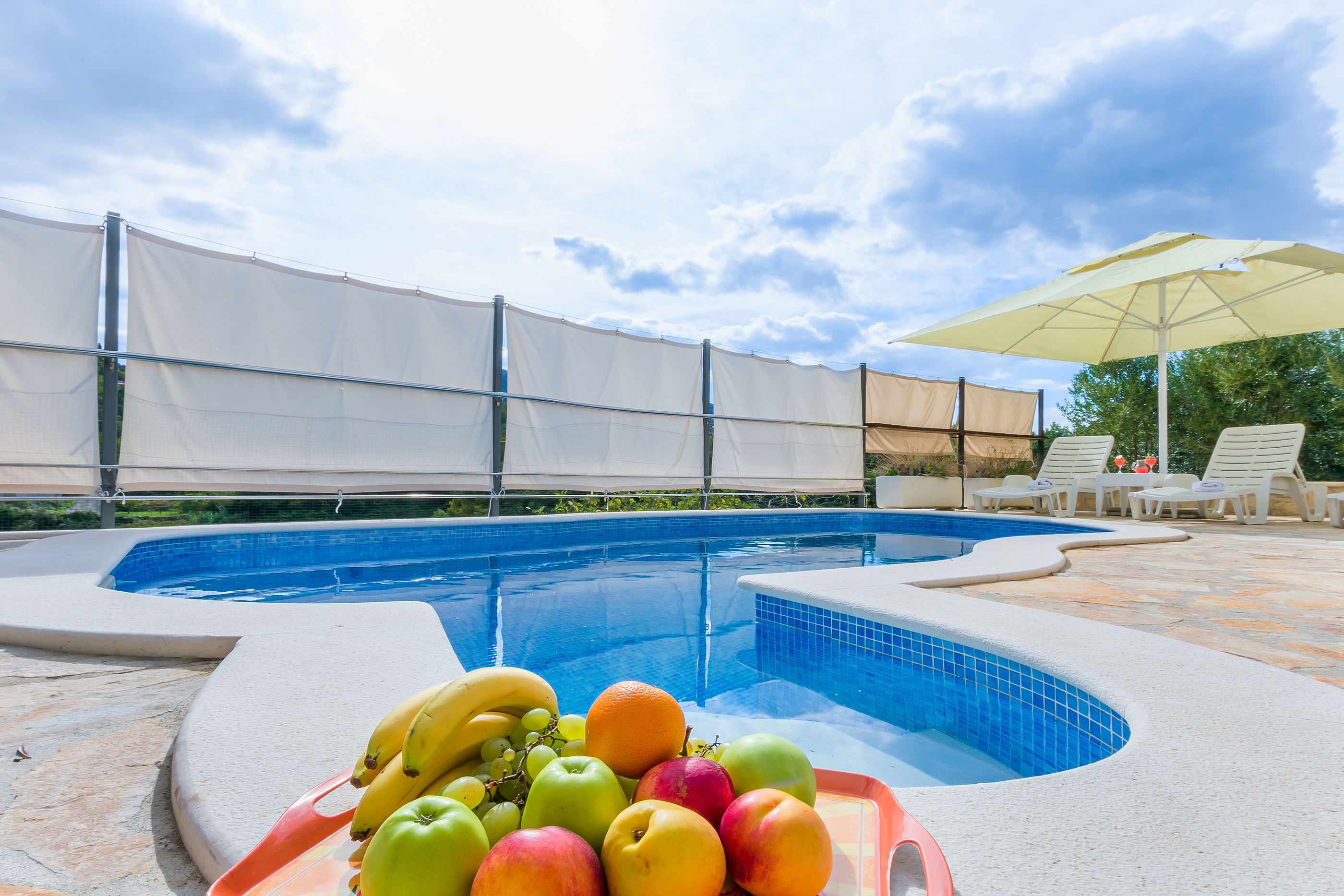 Villa Holiday home Zvečanje V6211-K1