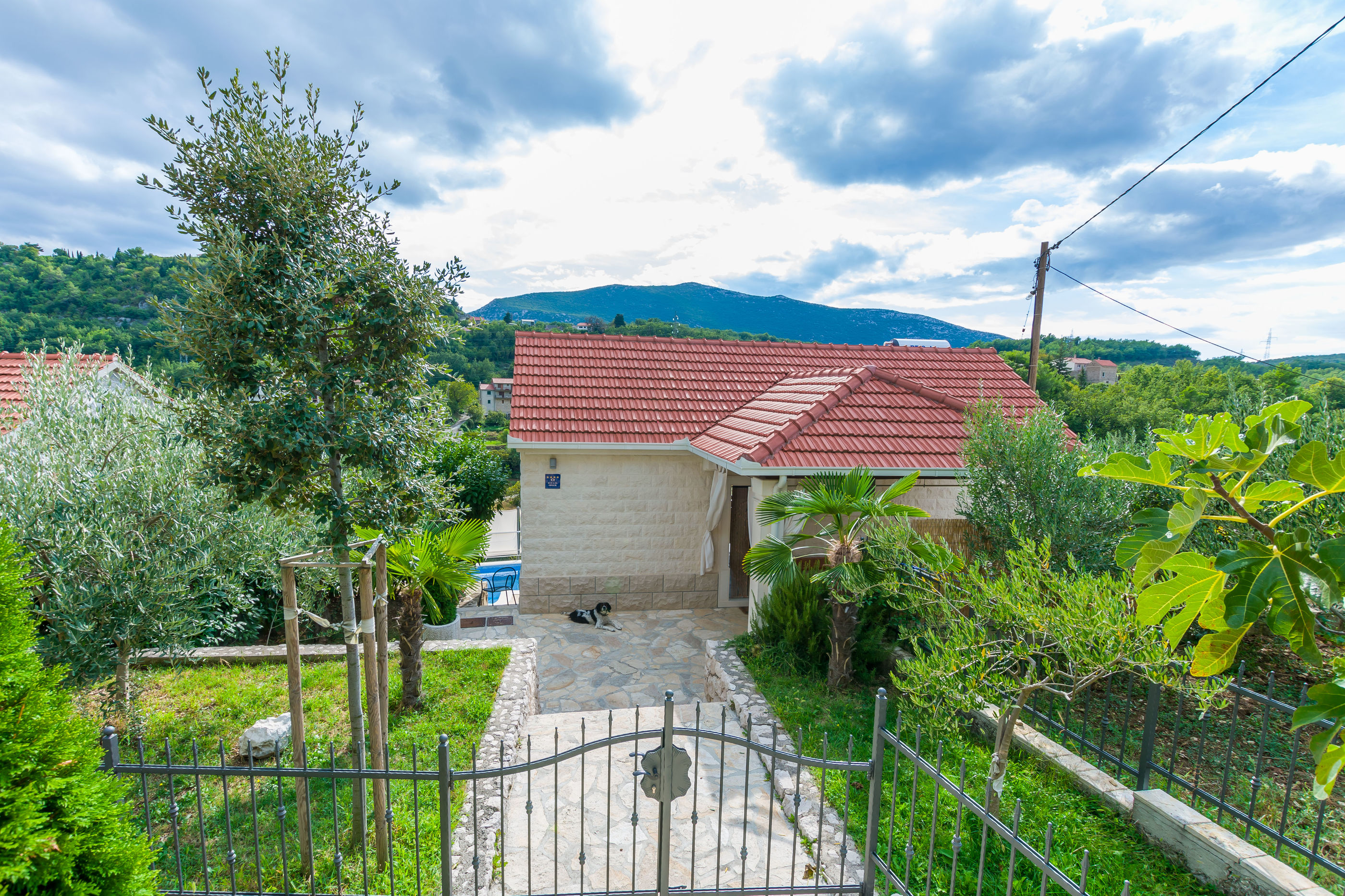 Villa Holiday home Zvečanje V6211-K1