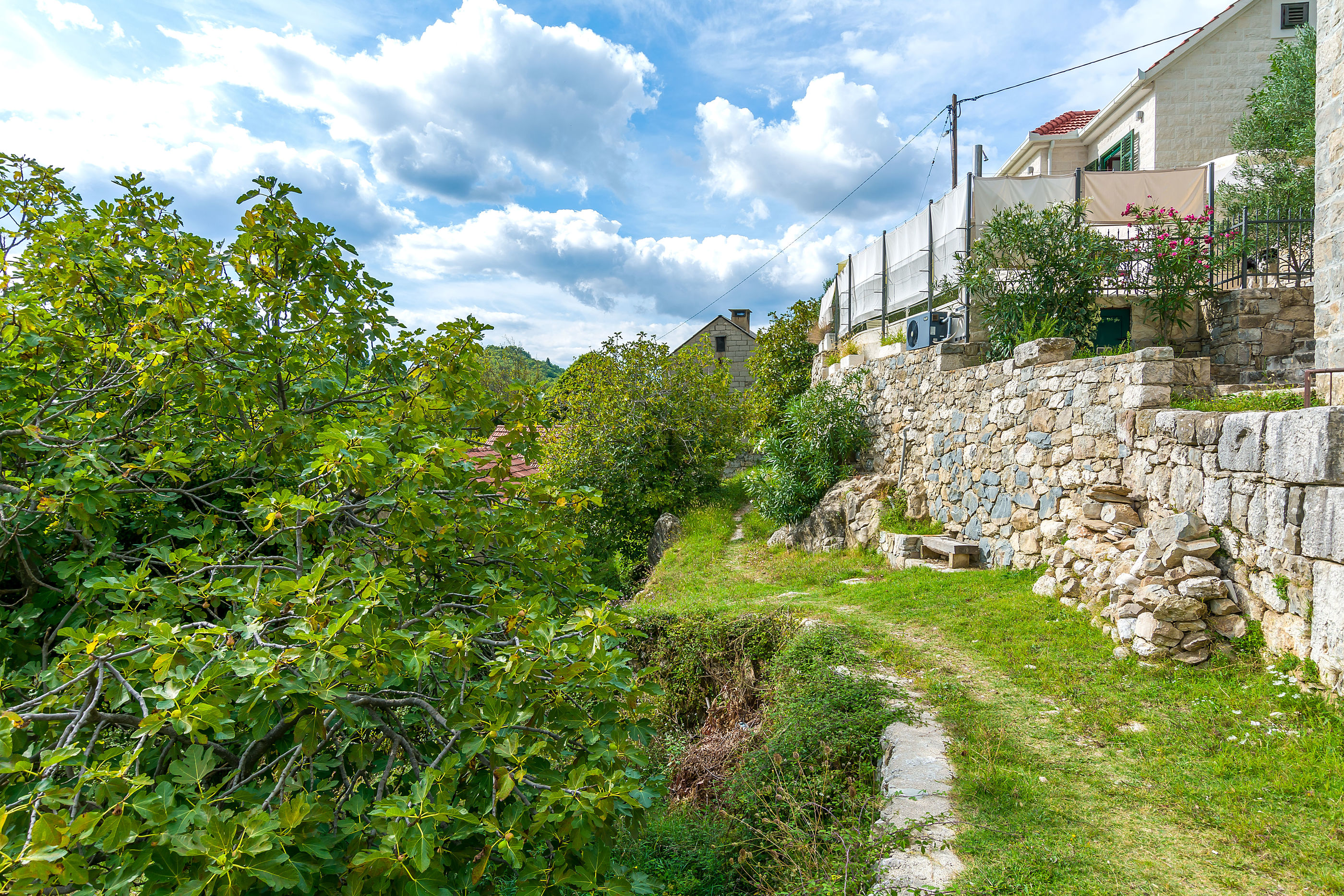 Villa Holiday home Zvečanje V6211-K1